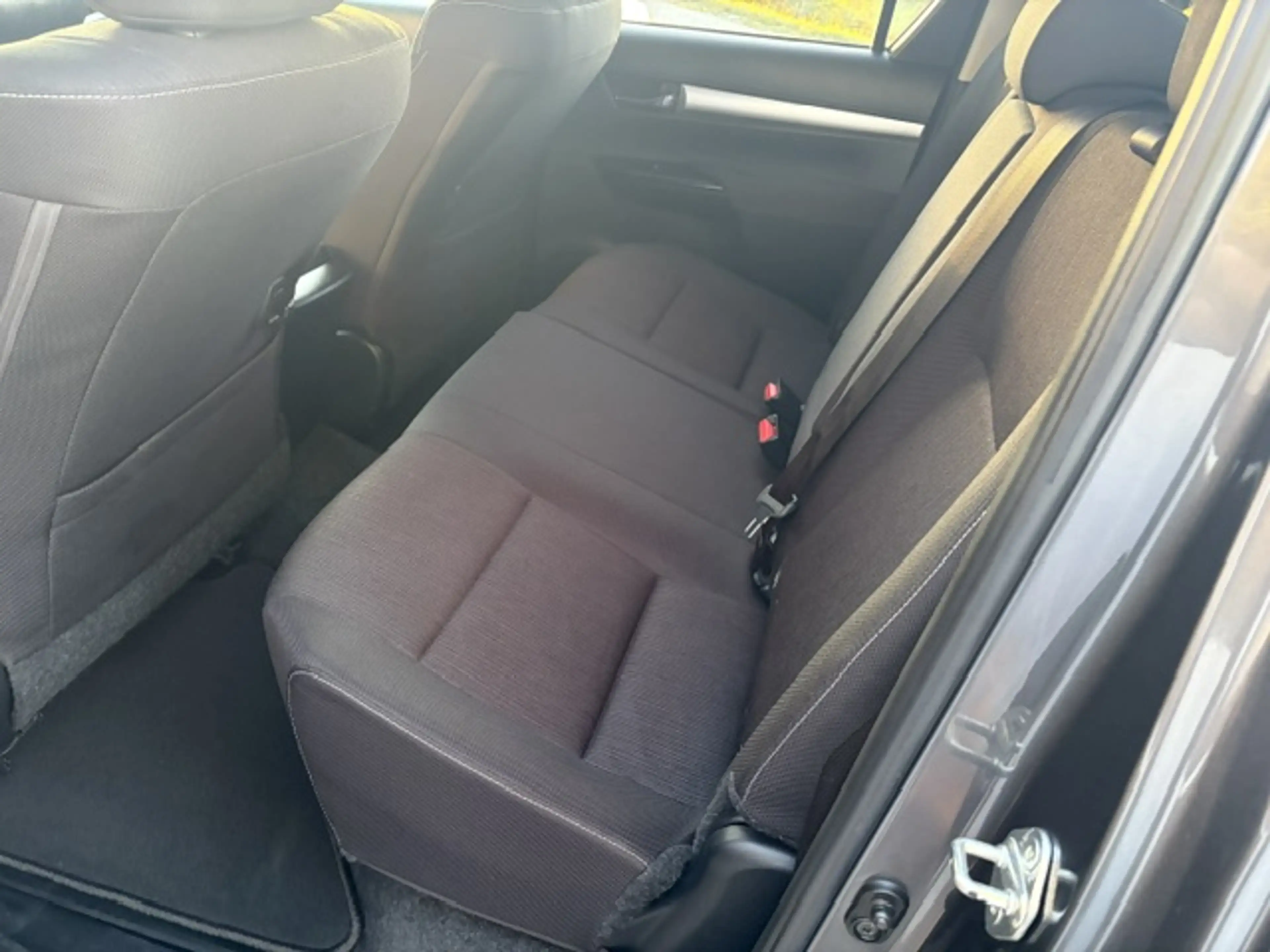 Toyota Hilux Double Cab Executive 4x4, AHK, Navi, Kamera, Alarm — photo 9
