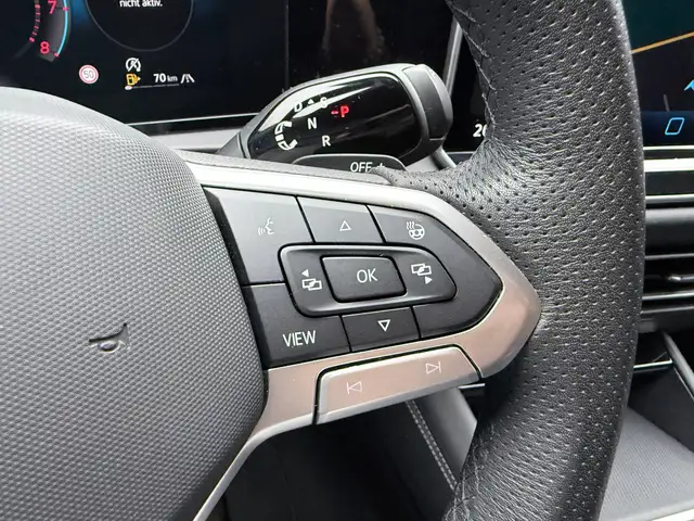 Volkswagen Tiguan view 30