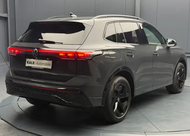 Volkswagen Tiguan view 7