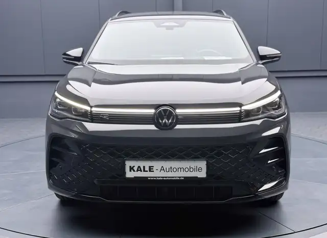 Volkswagen Tiguan view 10