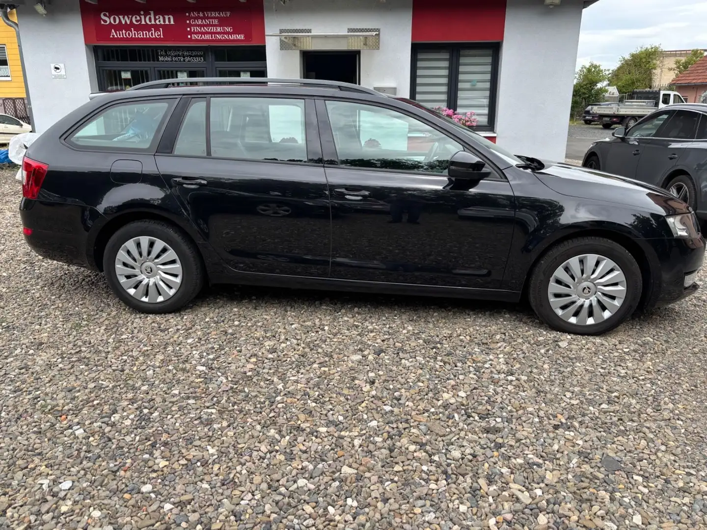 Skoda Octavia Combi Ambition Noir - 2
