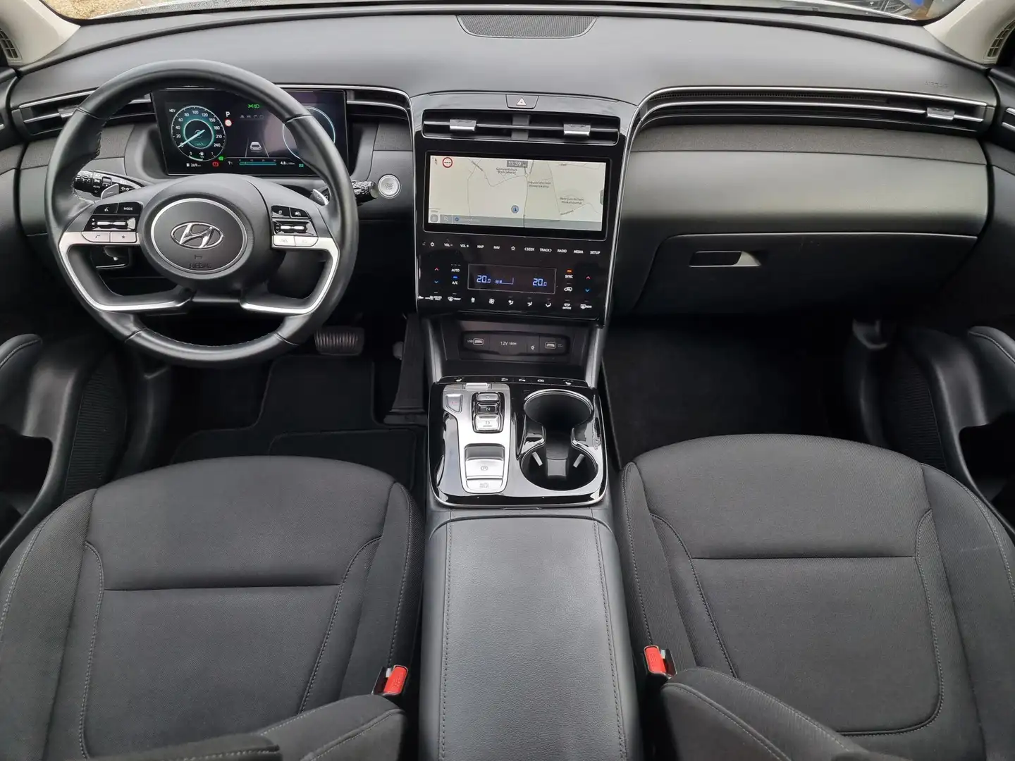 Hyundai TUCSON 1.6 T-GDI PHEV Comfort Sky 4WD Automaat / Elektris Wit - 2