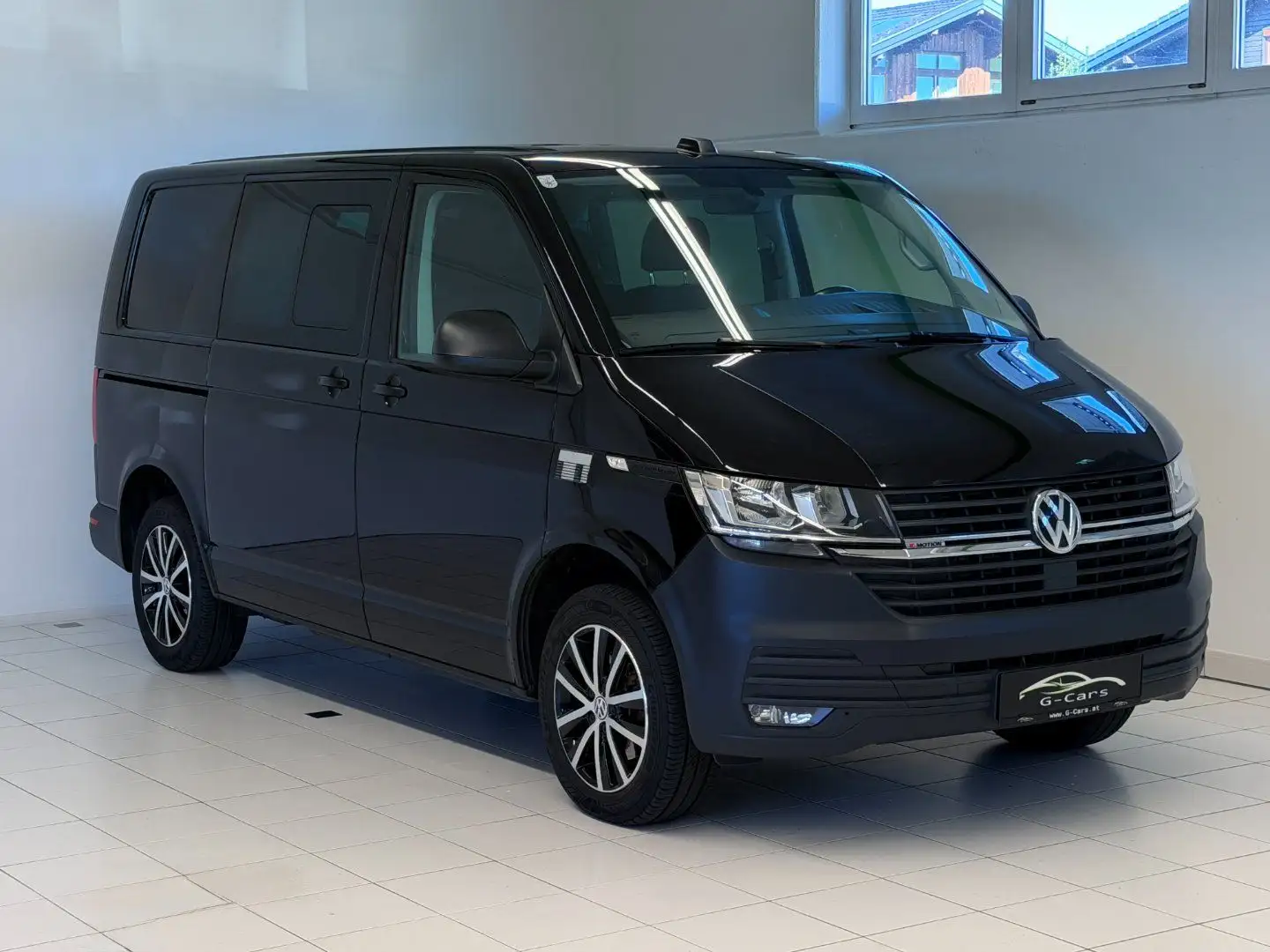 Volkswagen T6.1 Transporter T6.1 2.0 TDI 4MOTION Doppelkabine L1H1 5 SITZER Schwarz - 1