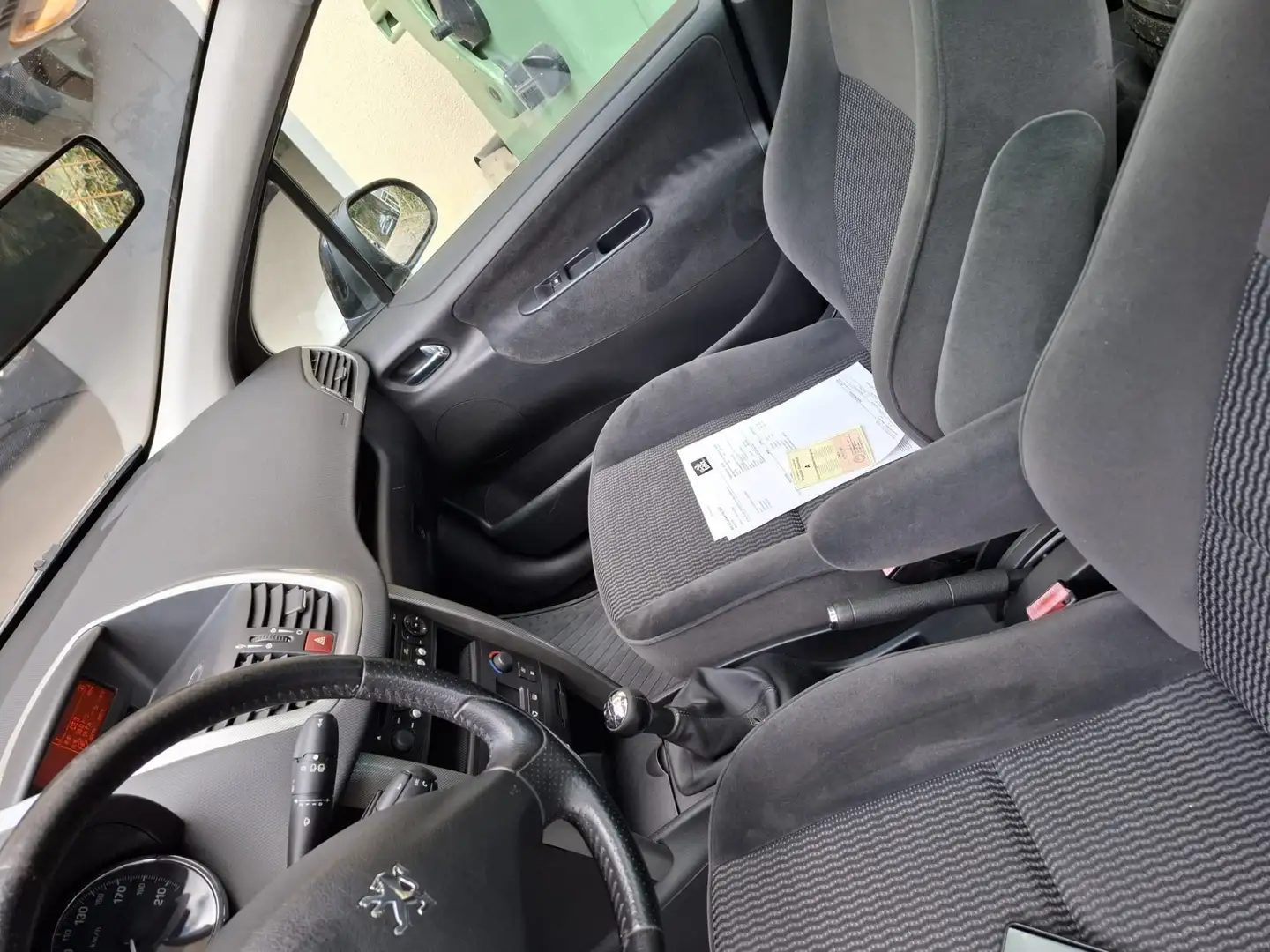 Peugeot 207 Ö3-Edition 1,4 16V - 2