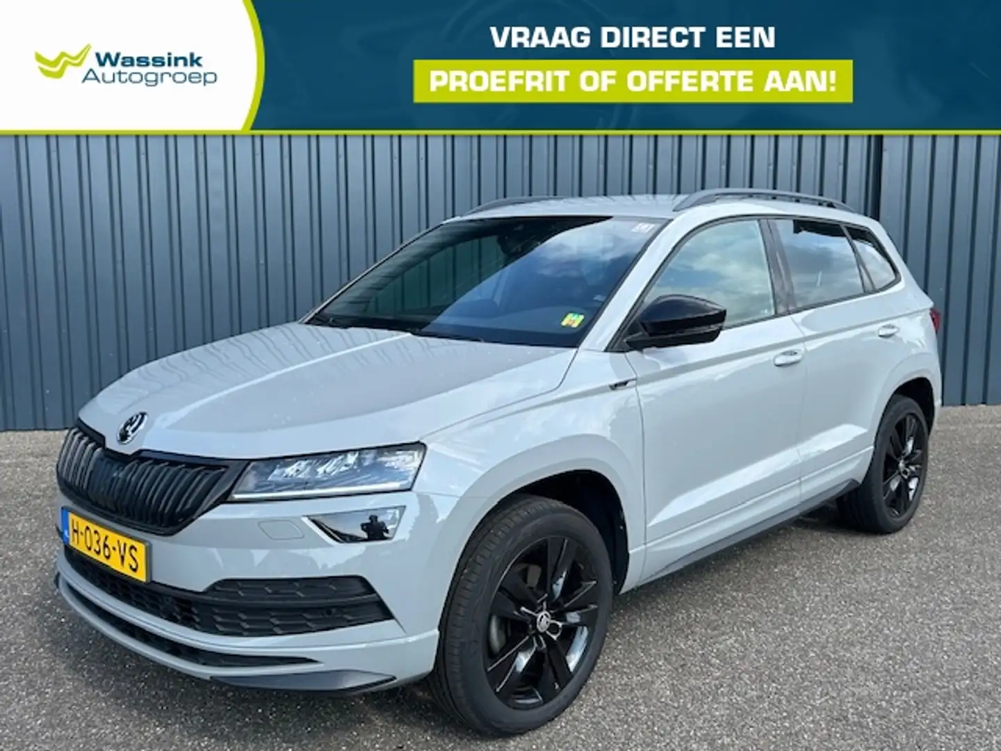 Skoda Karoq 1.5 TSI ACT 150pk DSG-7 Sportline Business | carpl Gris - 1