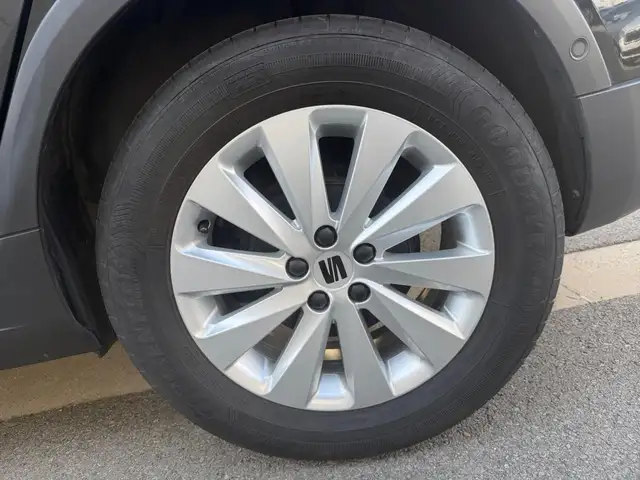 SEAT Arona view 8