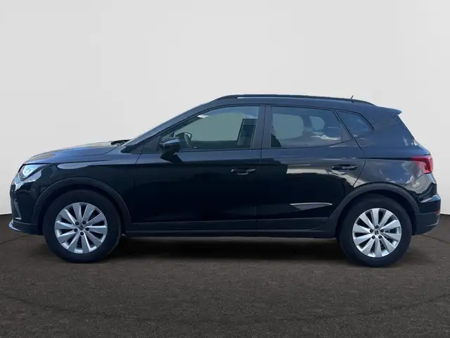 SEAT Arona view 2