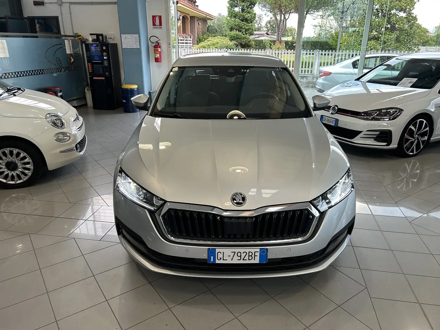 Skoda Octavia Octavia Berlina 2.0 tdi evo Executive 115cv dsg Argento - 2