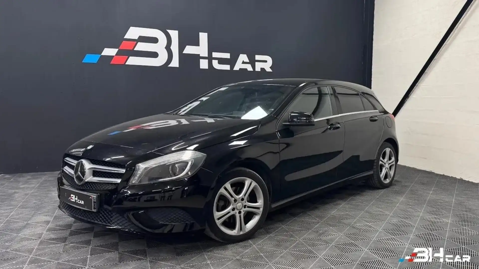 Mercedes-Benz A 200 1.6 200 155 blueefficiency sensation - 1