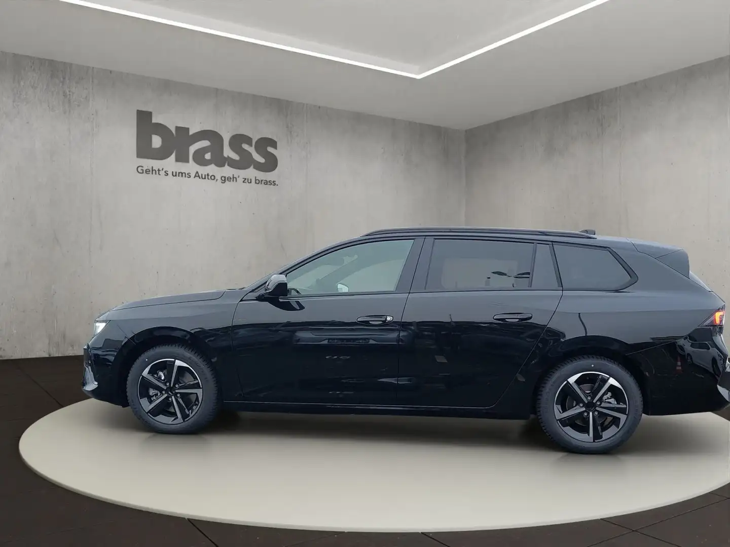 Opel Astra Sports Tourer GS Hybrid 107 kW (145 PS), Schwarz - 2