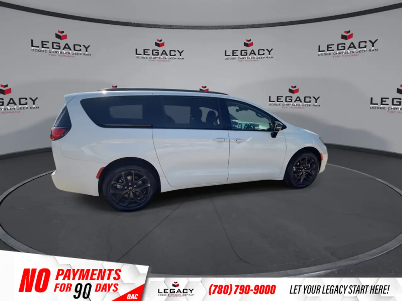 Chrysler Pacifica снимка Chrysler Pacifica