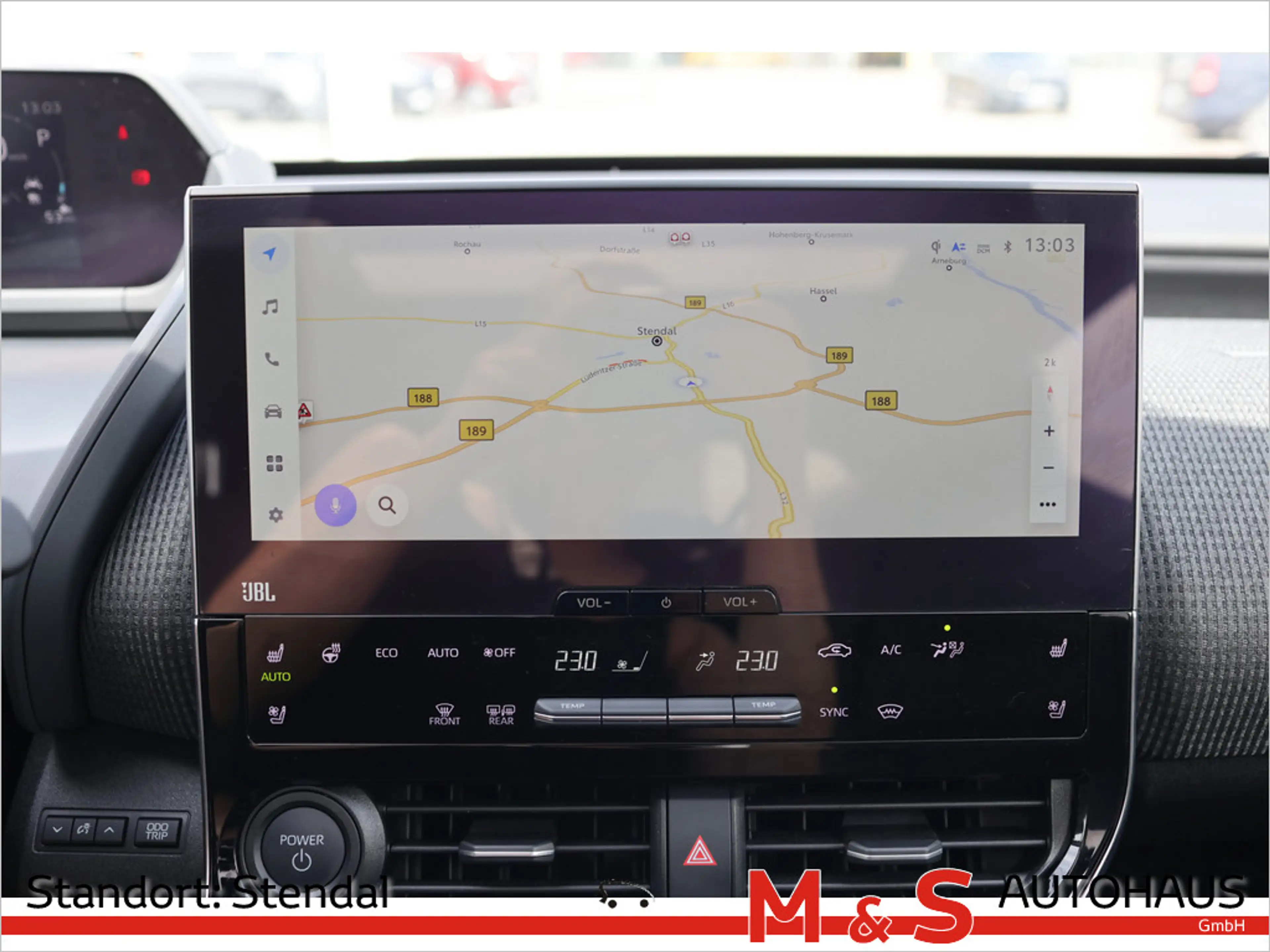 Toyota bZ4X AWD 4x4 Allrad MATRIX-LED PANO NAVI — photo 11