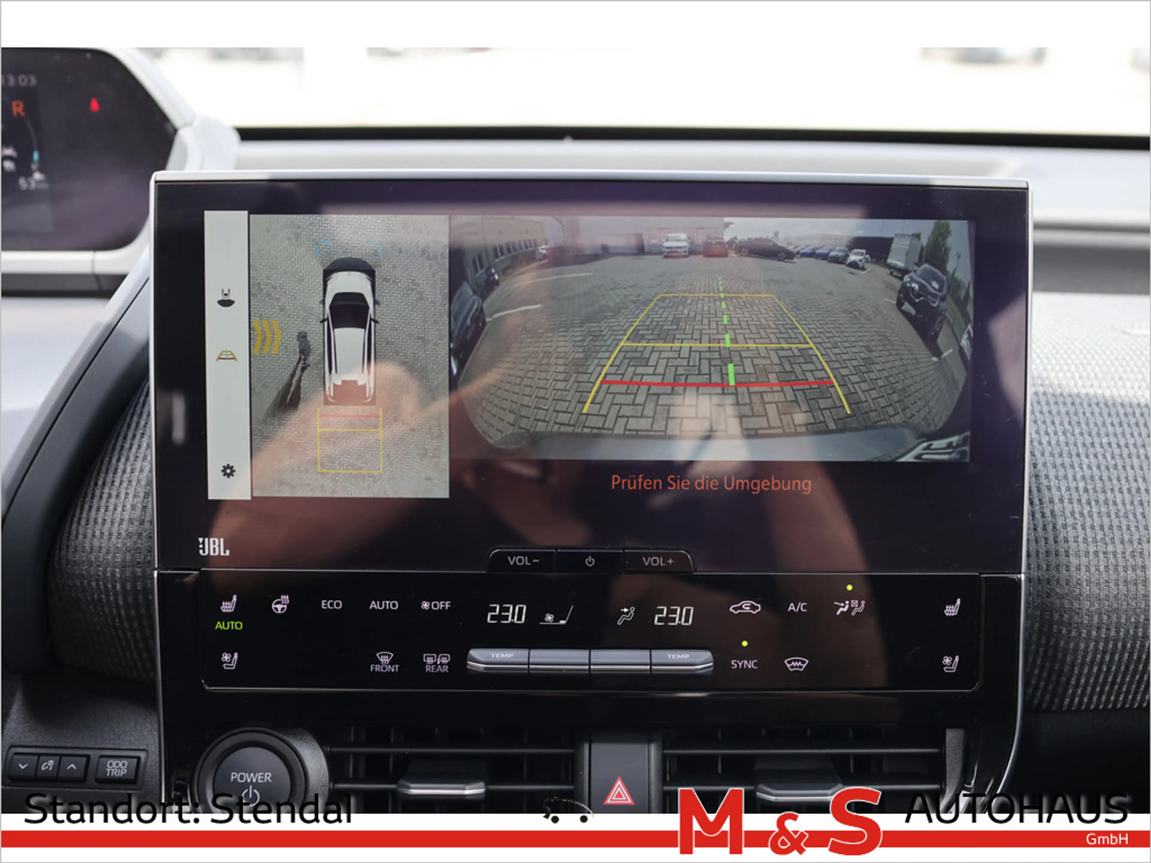 Toyota bZ4X AWD 4x4 Allrad MATRIX-LED PANO NAVI — photo 12