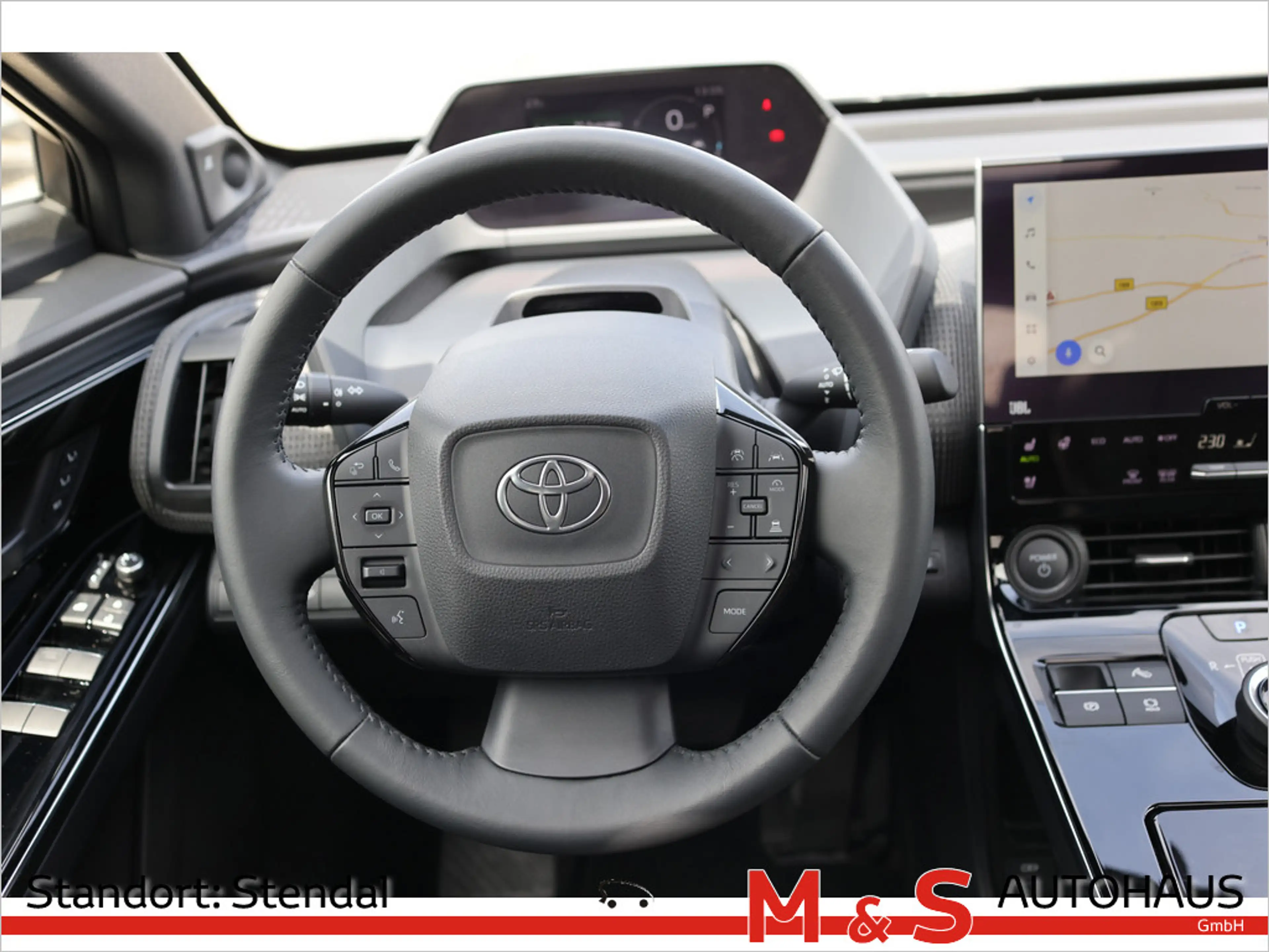 Toyota bZ4X AWD 4x4 Allrad MATRIX-LED PANO NAVI — photo 17