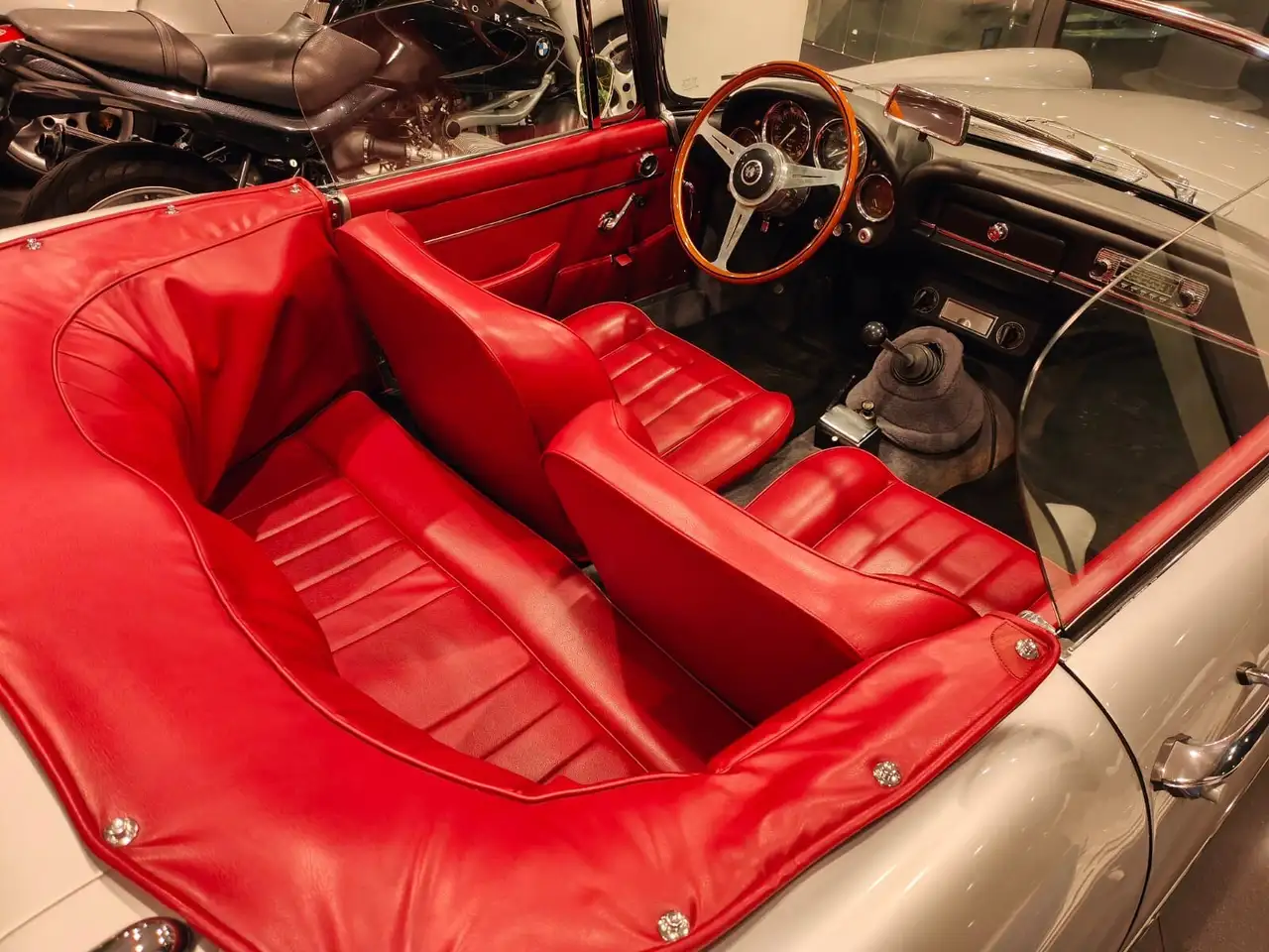 Alfa Romeo 2600 Spider, foto 12