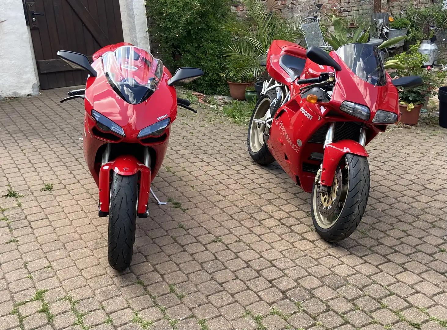 Ducati 1098 Červená - 1