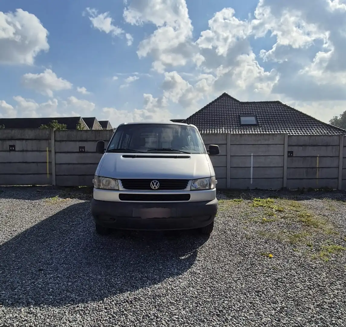 Volkswagen T4 1.9 Turbo Grijs - 1