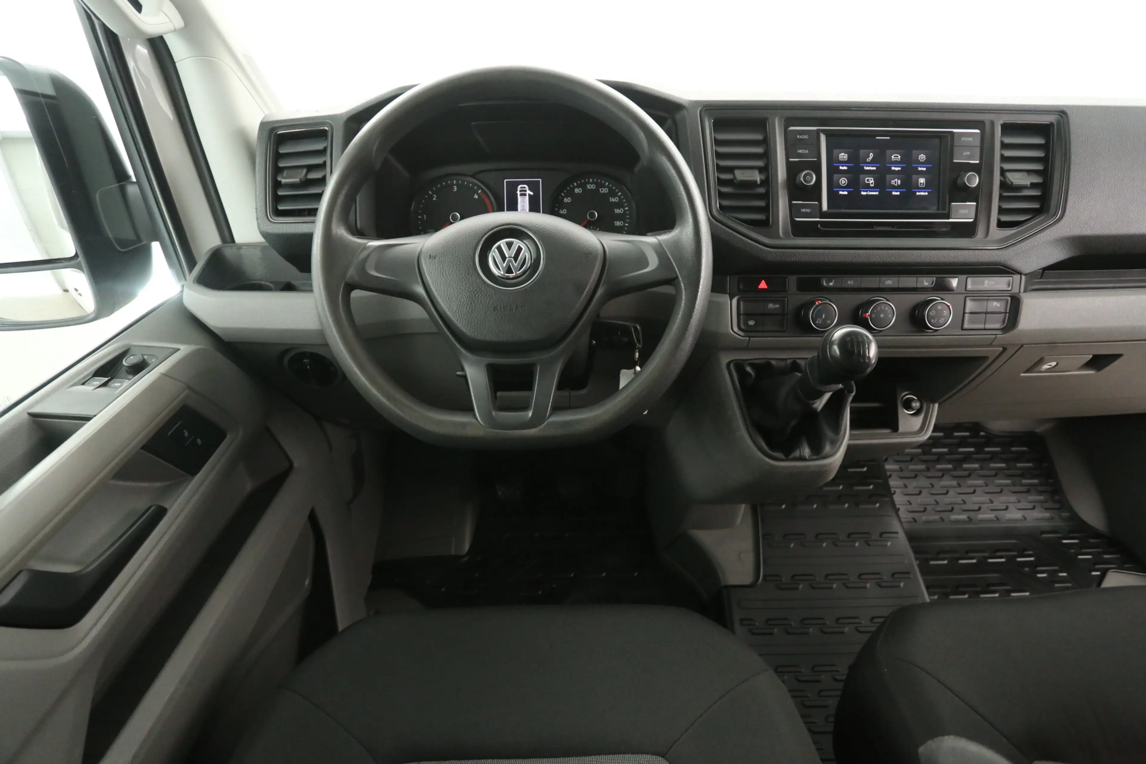 Volkswagen Crafter 2.0 TDI 140PK L3H2 | DC | 6 Zits | 3000KG Trekgew. — photo 2