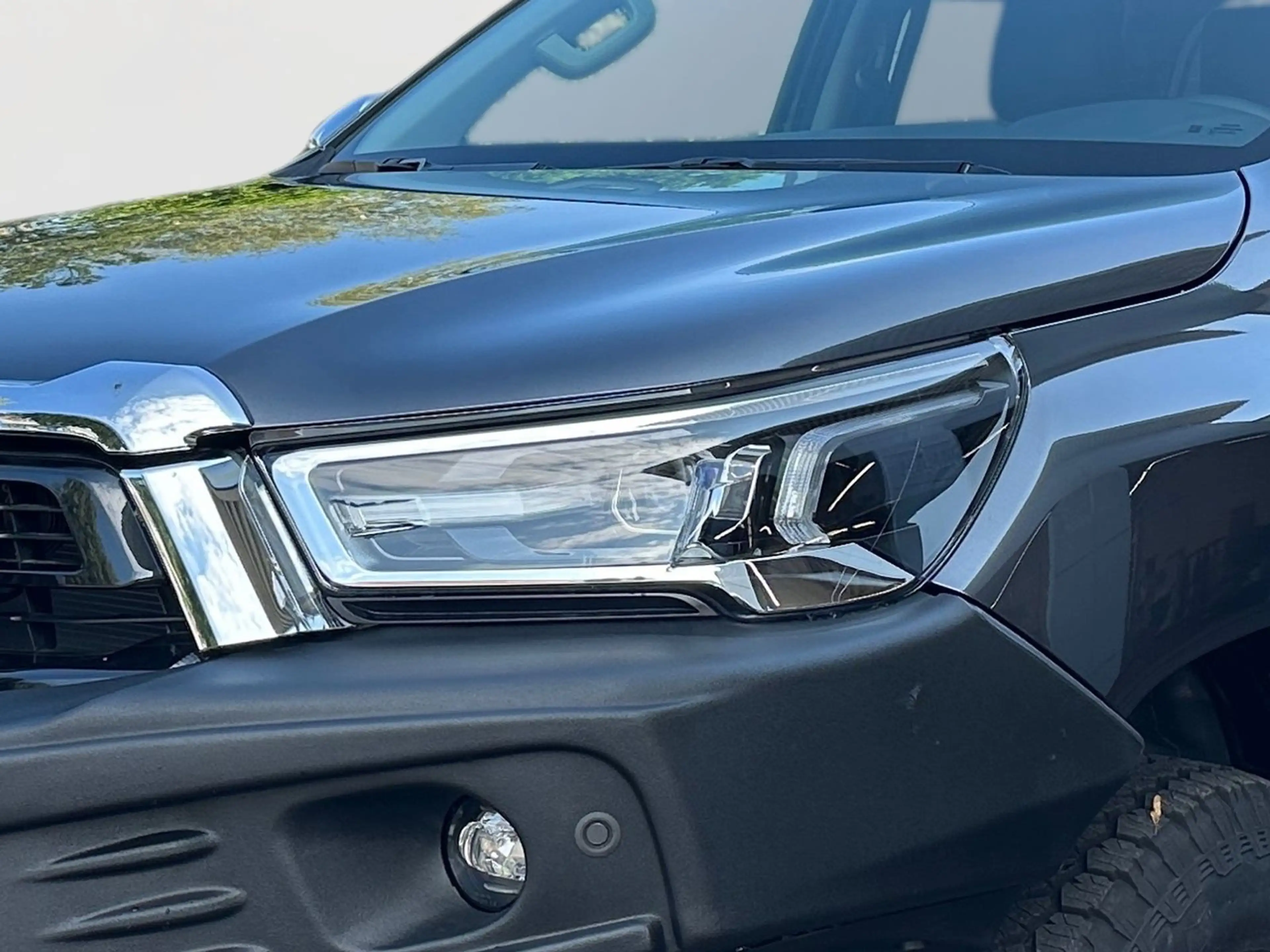 Toyota Hilux 2.8 l - DC Executive 4x4 OFFROAD-Edition — photo 5