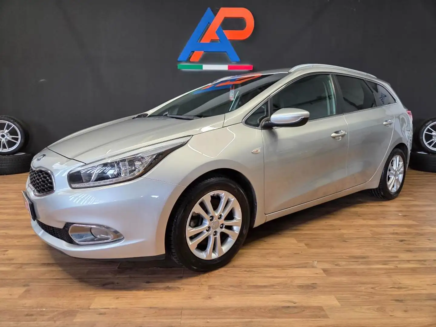 Kia Ceed / cee'd 1.6 crdi Cool 110cv my13 Argento - 1