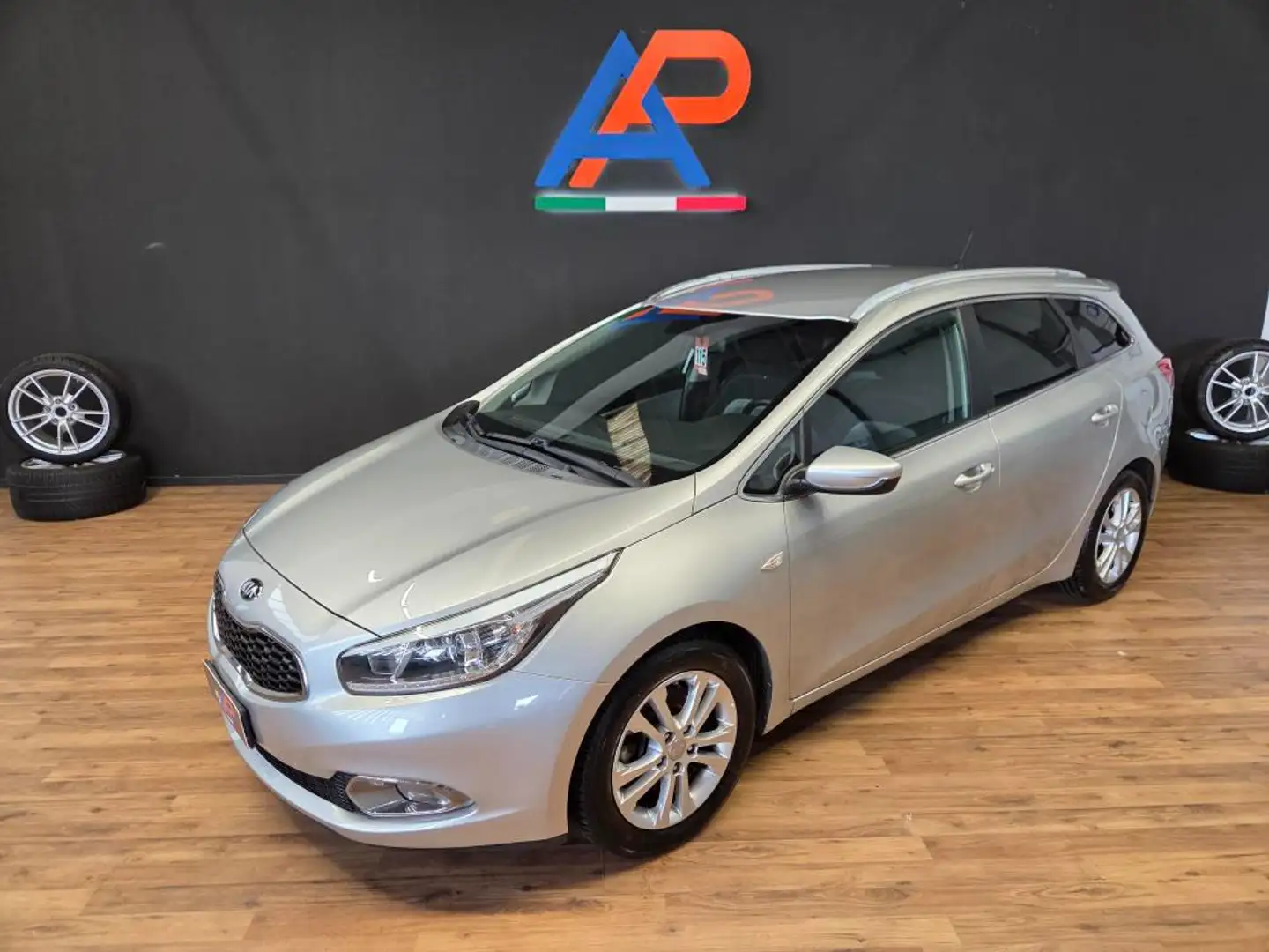 Kia Ceed / cee'd 1.6 crdi Cool 110cv my13 Argento - 2