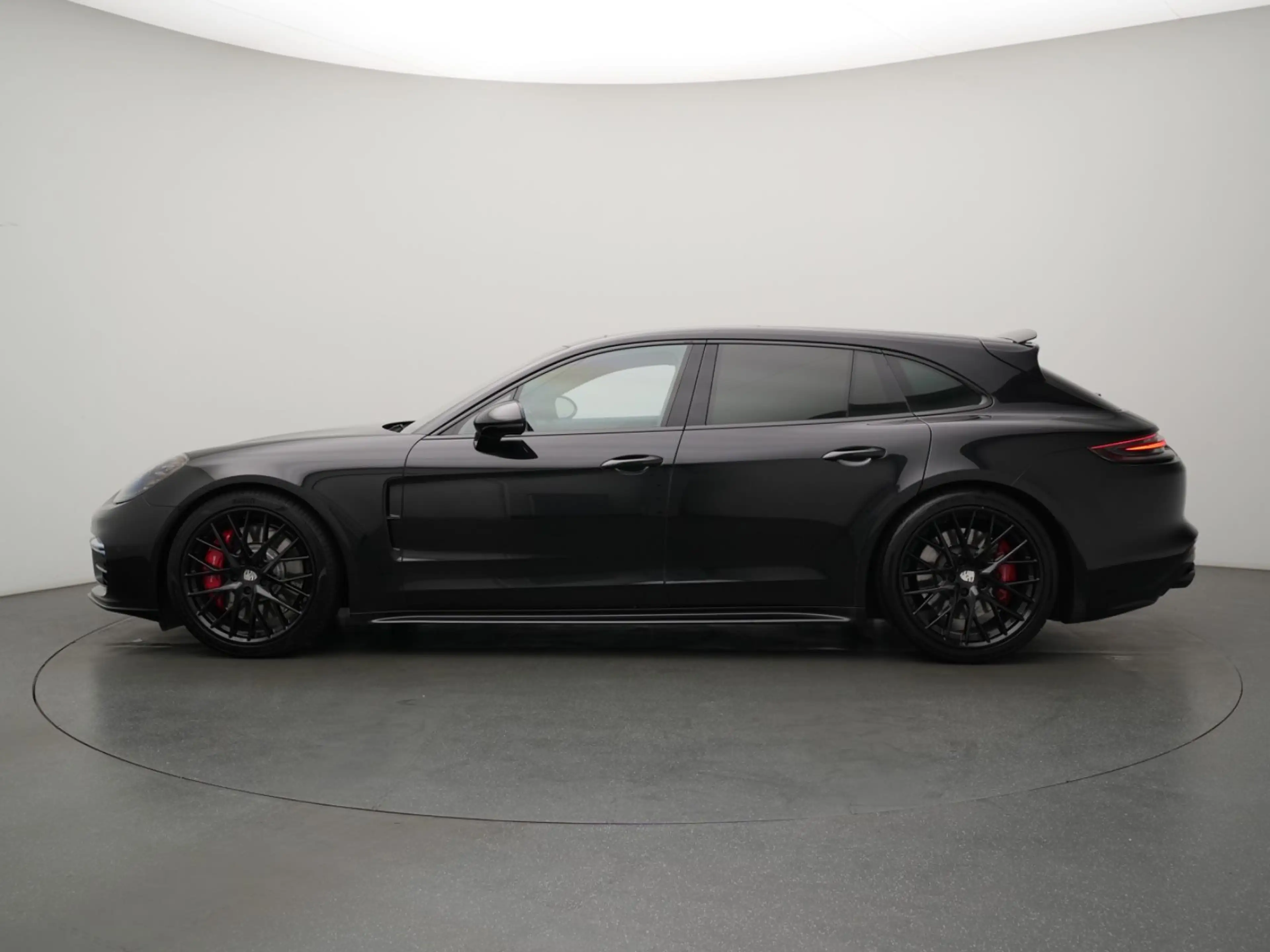 Porsche Panamera Turbo Sport Turismo PANO+MATRIX+KEYLESS — photo 3