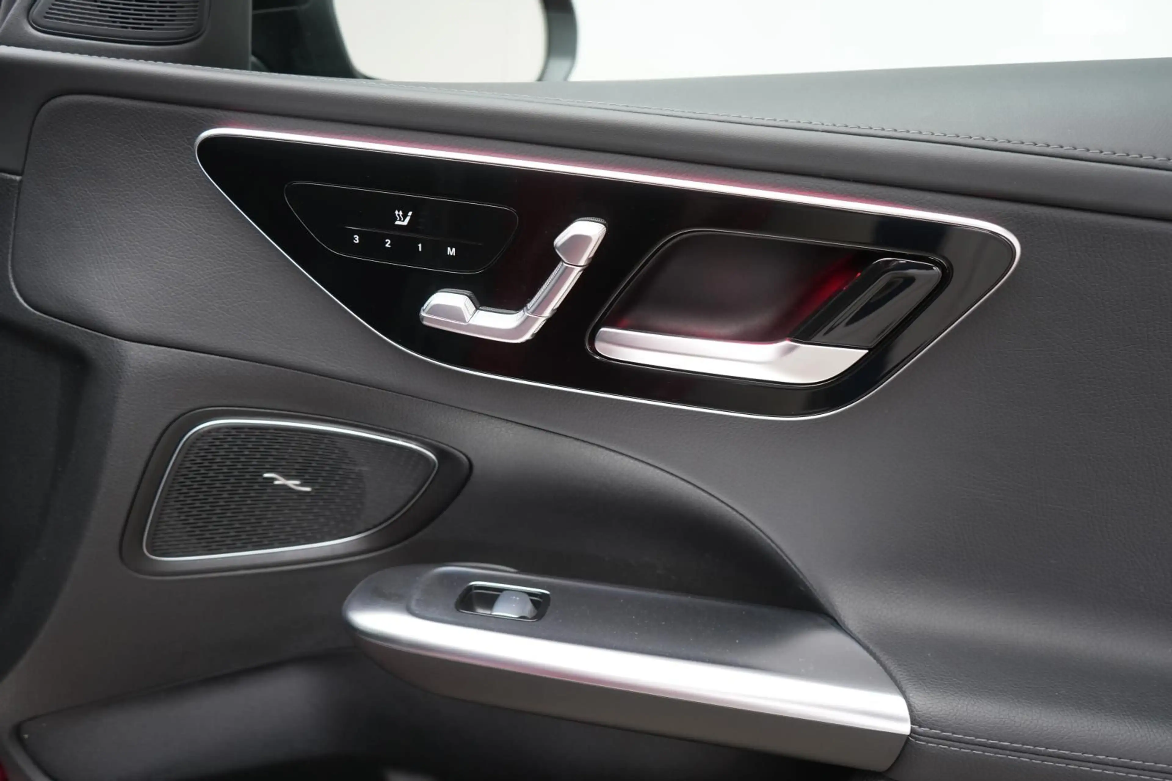 Mercedes-Benz C 220 d 9G-Tronic AMG Distronic/360° Kamera/Vir — photo 10