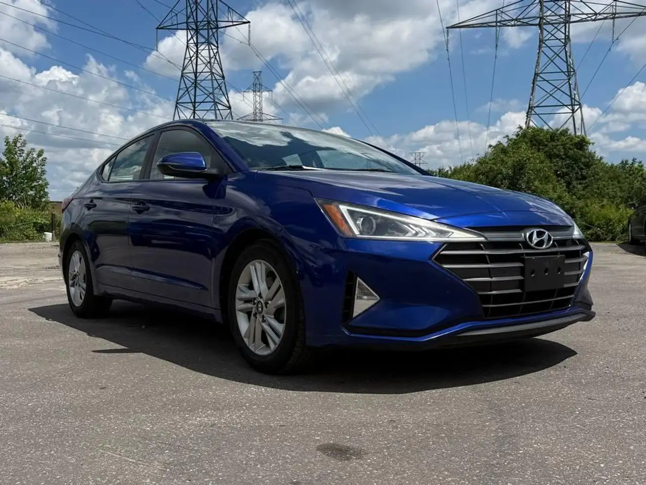 Hyundai ELANTRA снимка Hyundai ELANTRA