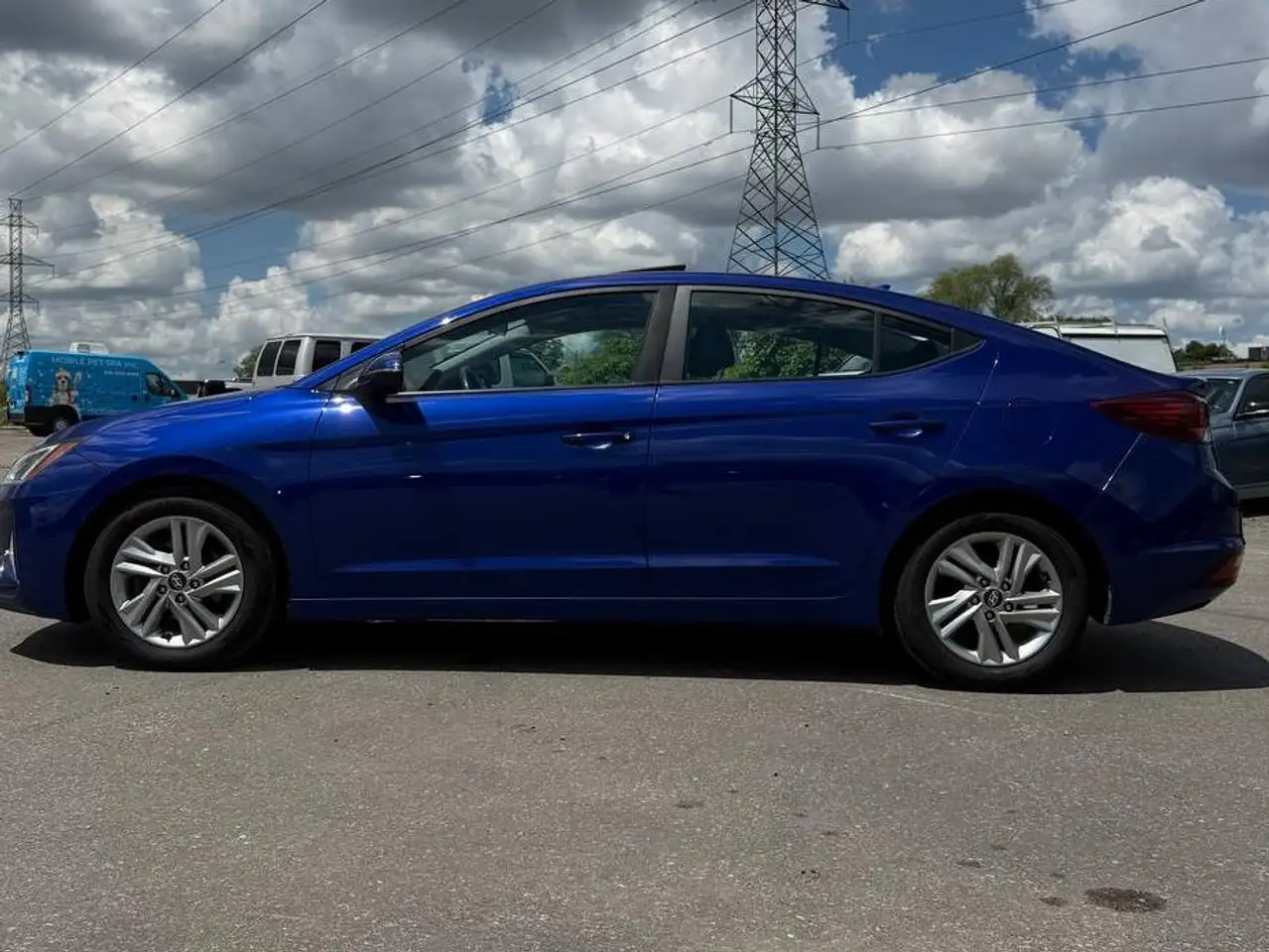 Hyundai ELANTRA снимка Hyundai ELANTRA