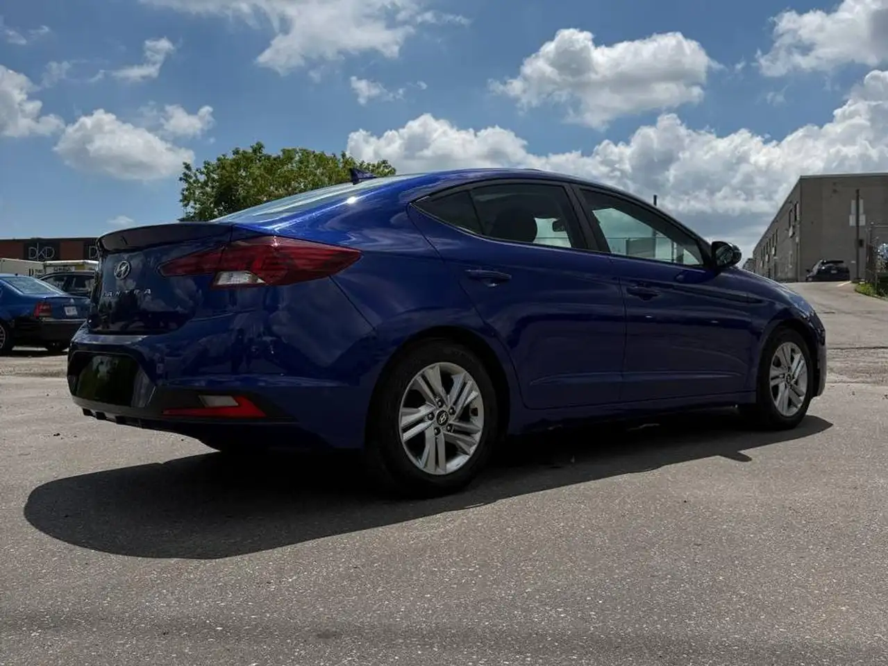 Hyundai ELANTRA снимка Hyundai ELANTRA