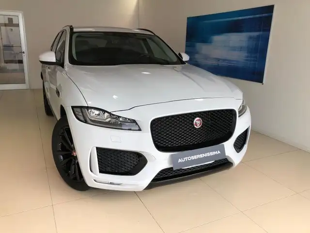 Jaguar F-Pace (X761) 2.0 D 180 CV aut. R-Sport