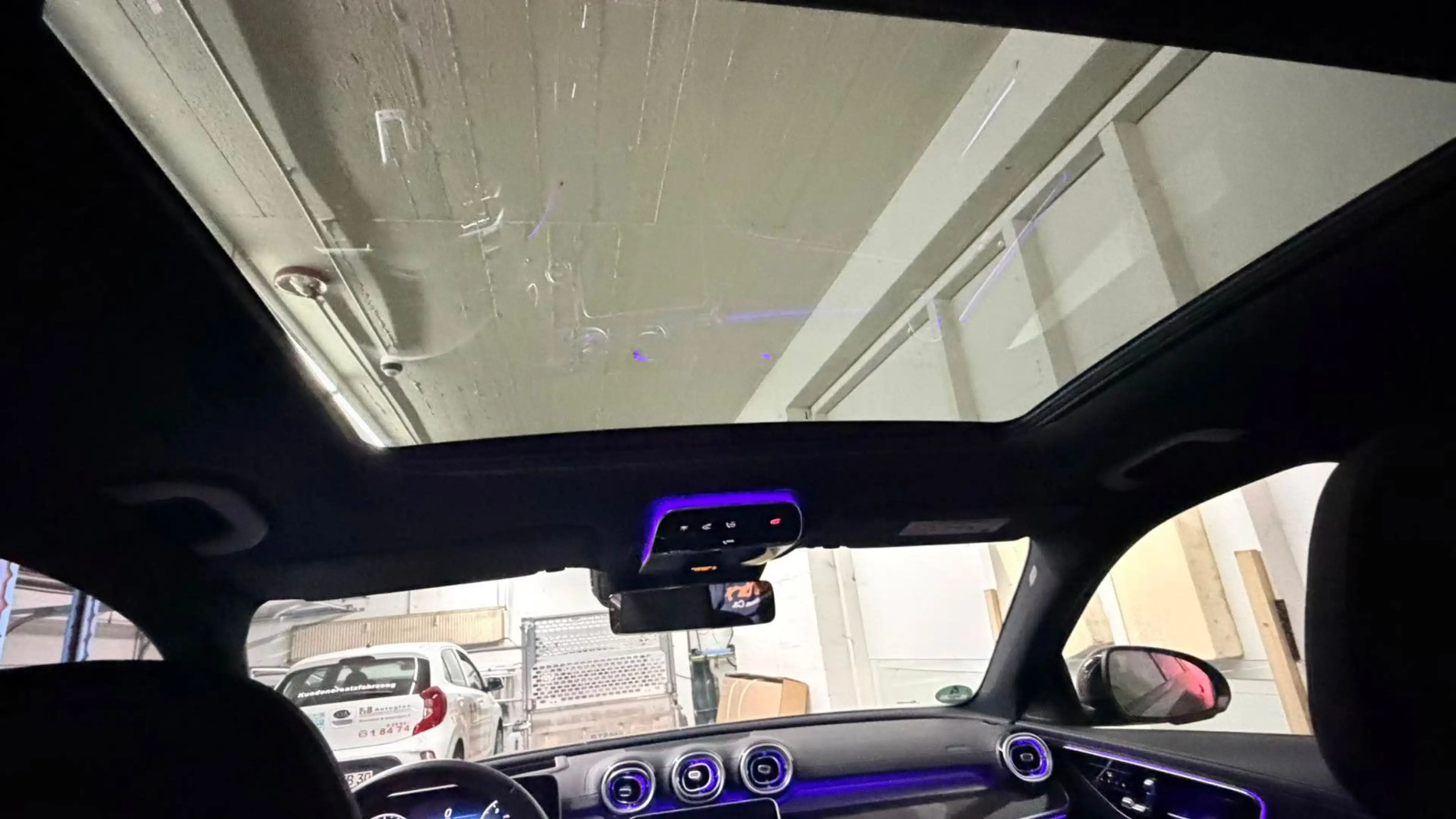 Mercedes-Benz C 43 AMG C T-Modell C 43 AMG 4Matic PANO — photo 10