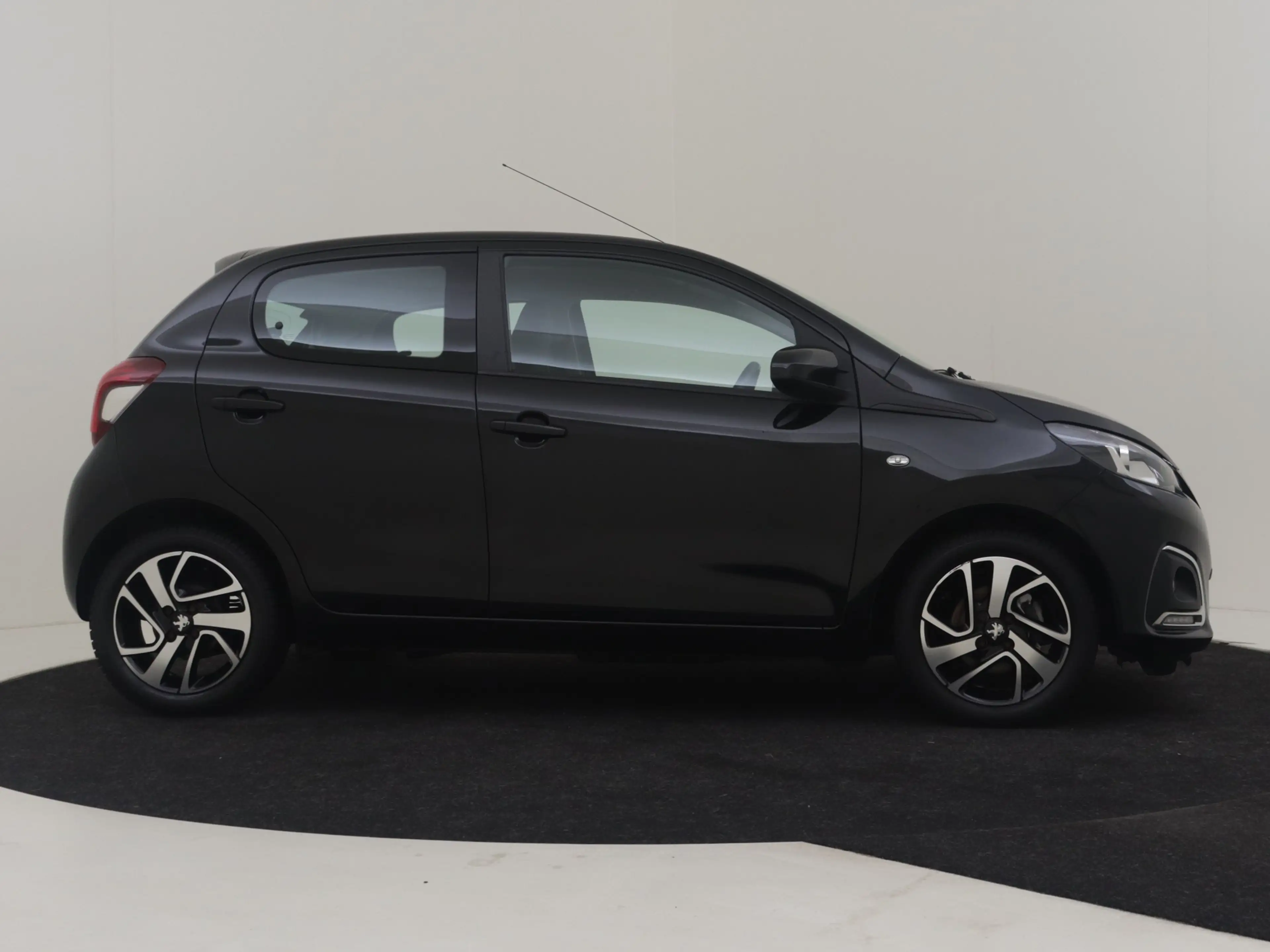 Peugeot 108 1.0 e-VTi Allure | Airco (handmatig) | Audio insta — photo 8