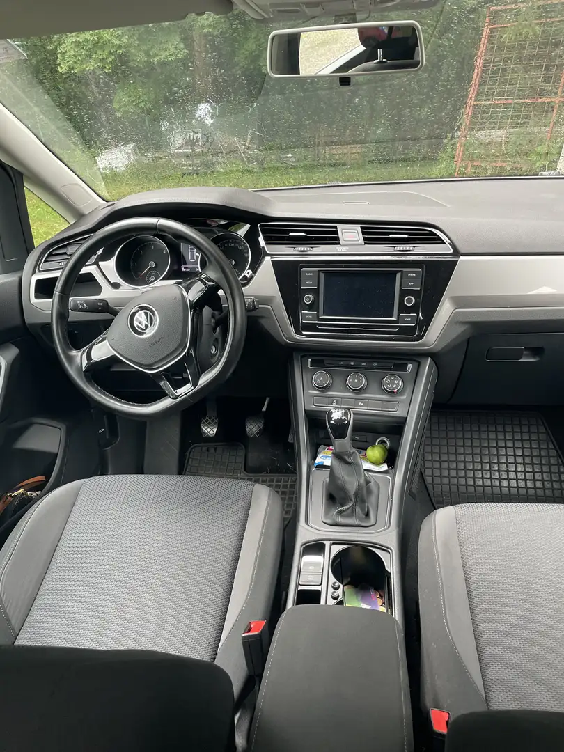 Volkswagen Touran Comfortline 2,0 TDI Silber - 1