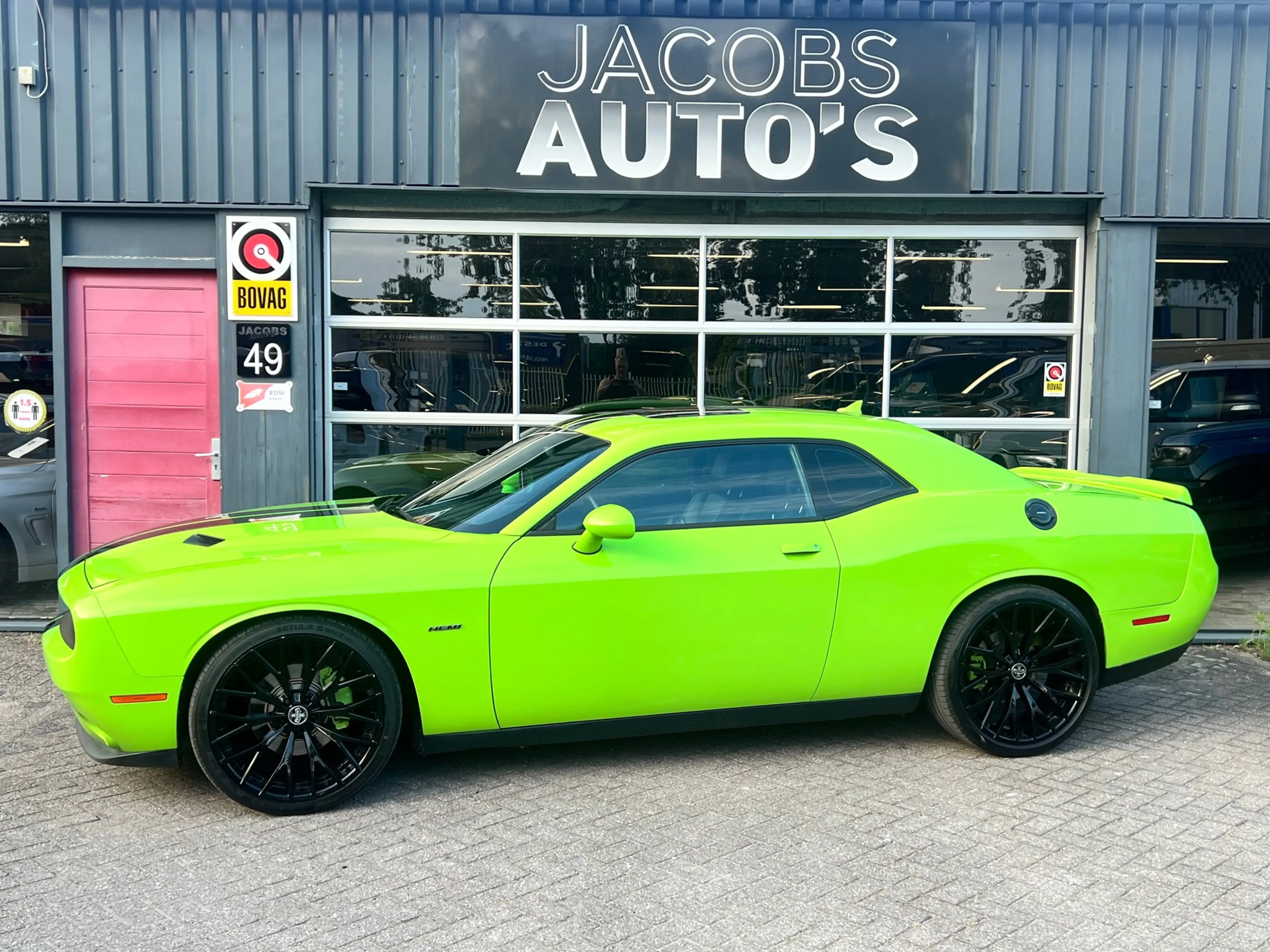 Dodge Challenger 5,7 HEMI automaat — photo 9