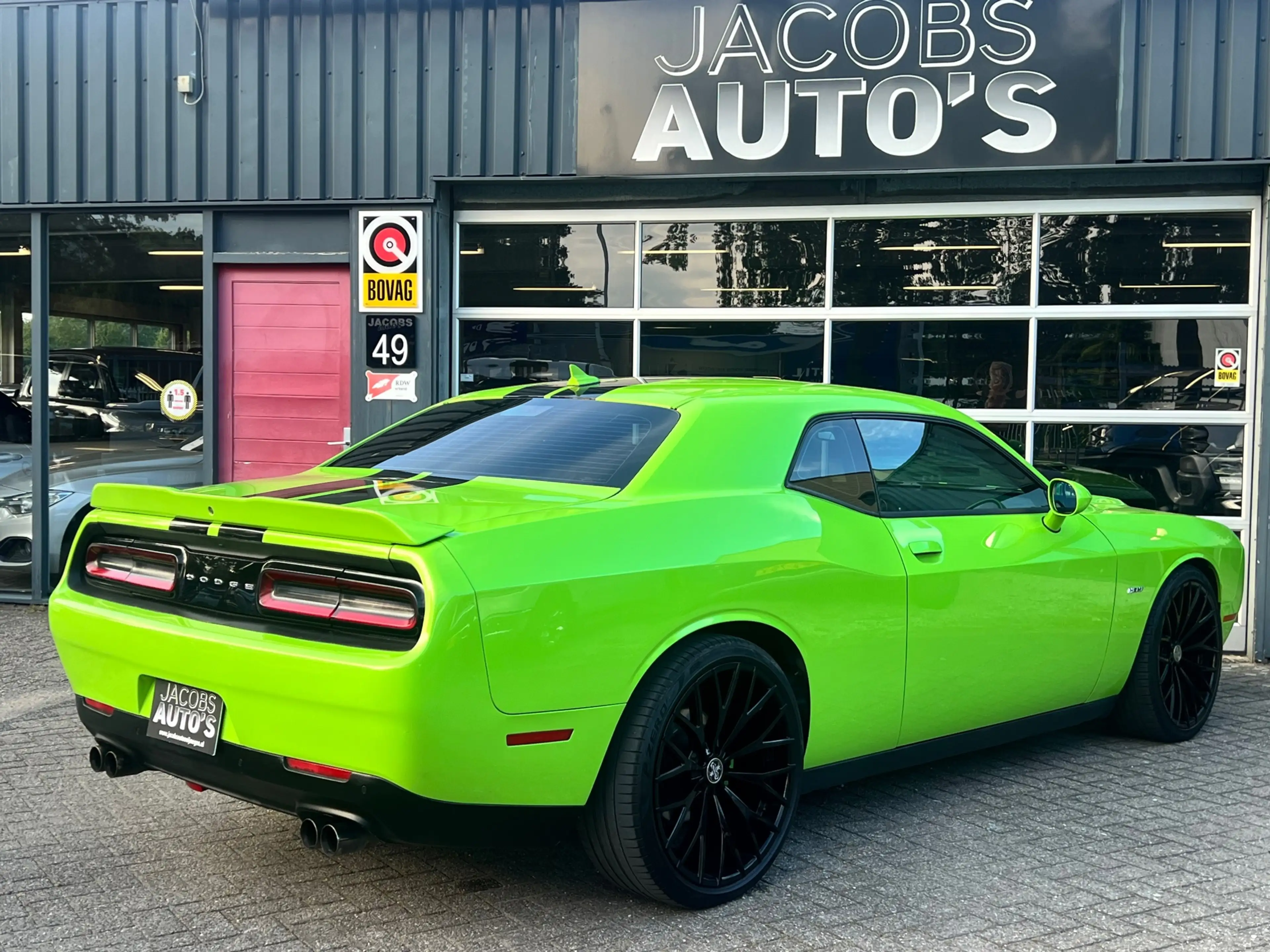 Dodge Challenger 5,7 HEMI automaat — photo 6