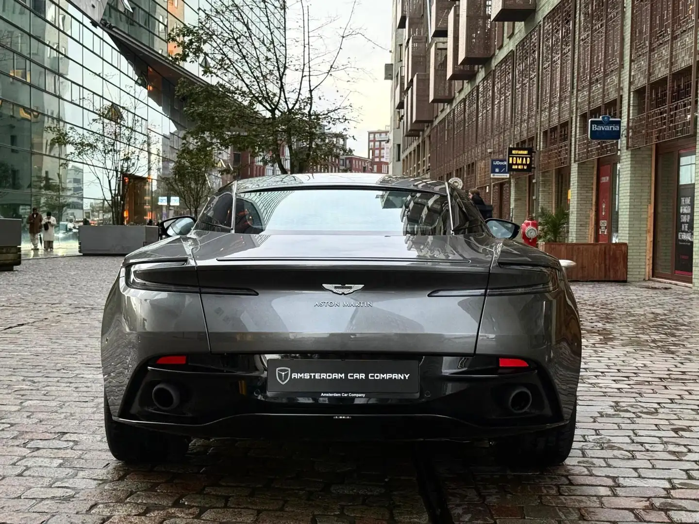 Aston Martin DB11 4.0 V8 32.000km dealer serviced Gris - 2