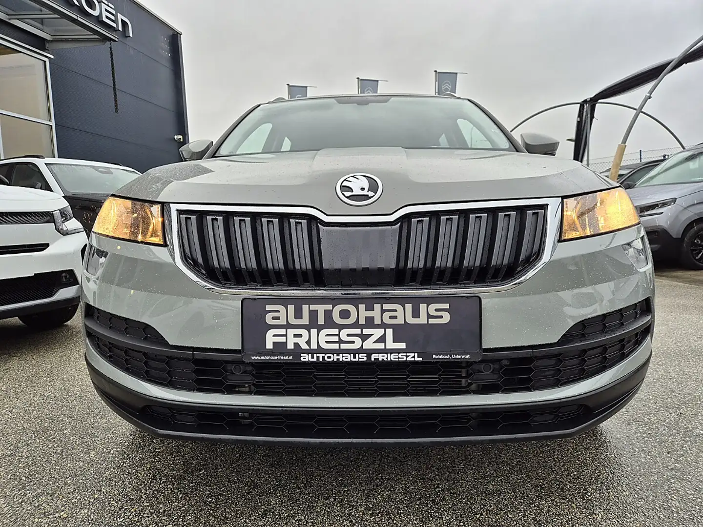 Skoda Karoq 1,6 TDI Ambition Grau - 2