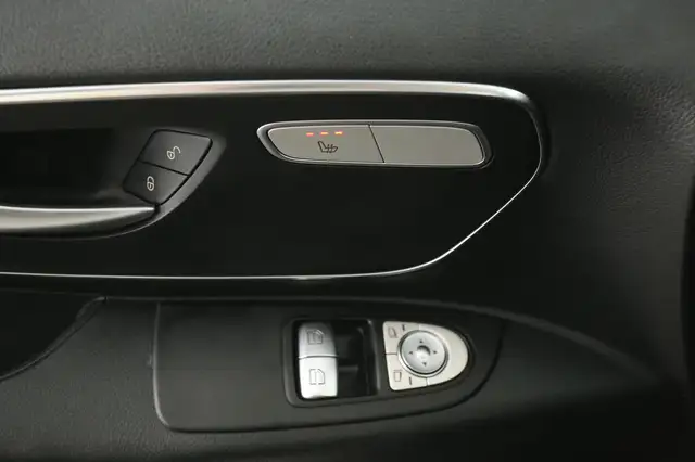 Mercedes-Benz Vito view 21