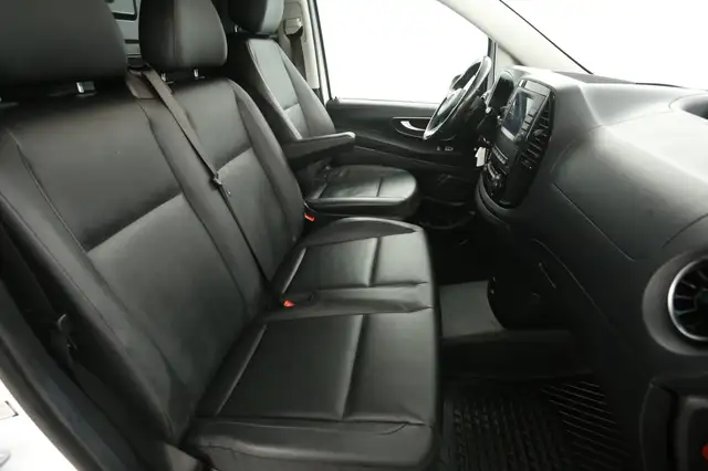 Mercedes-Benz Vito view 10