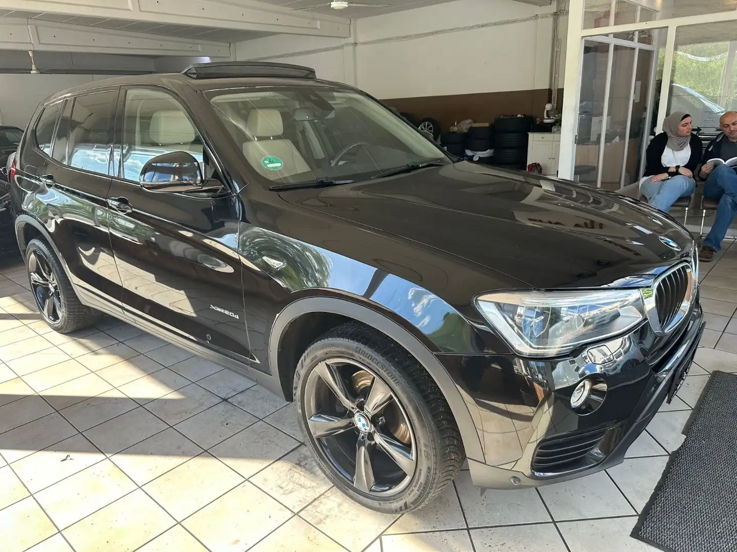 BMW X3 xDrive 20 d Advantage Steptronic Panoramadach Negro - 1