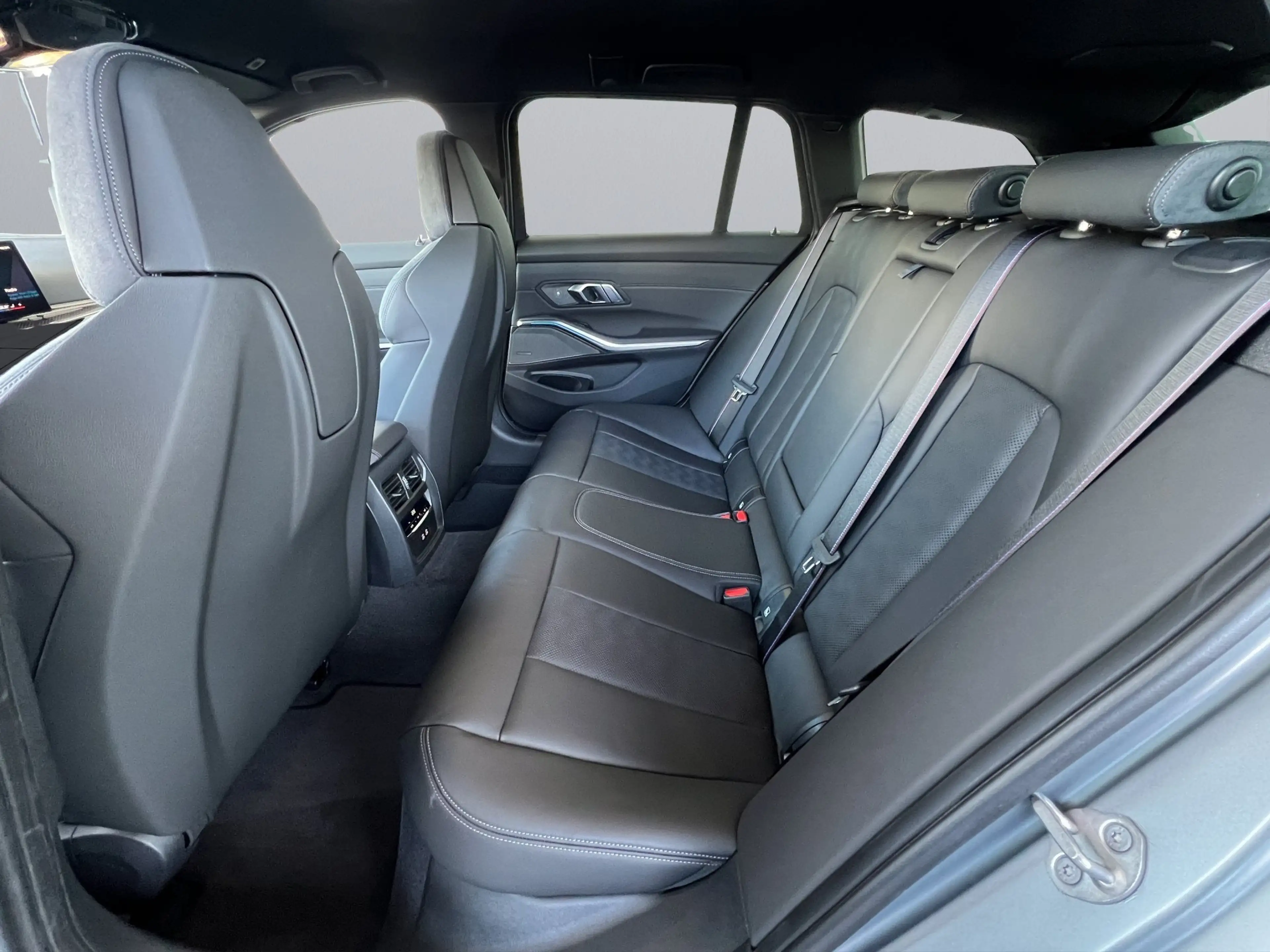 BMW M3 Touring M-DriversP. ACC 360° Sitzbelüft. H/K — photo 7