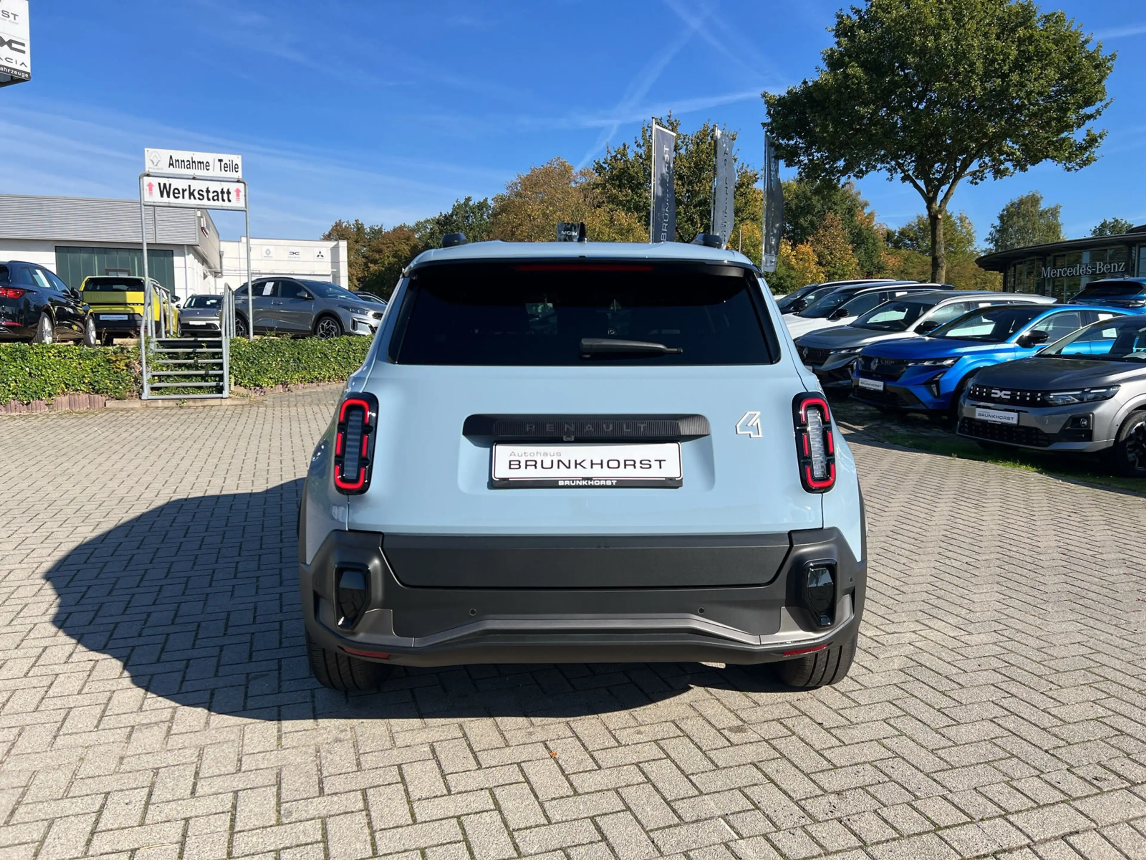 Renault R 4 E-Tech 150 Comfort Range Techno SHZ+RFK+StHz — photo 2