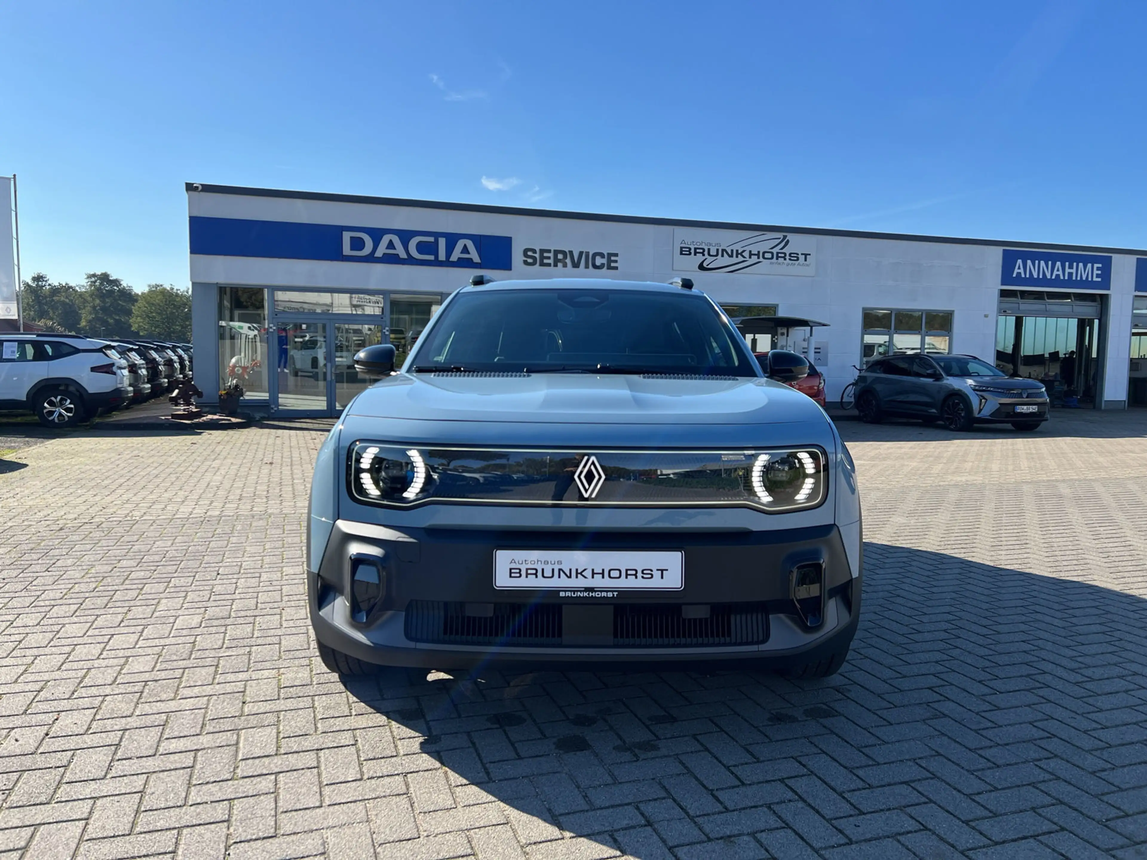 Renault R 4 E-Tech 150 Comfort Range Techno SHZ+RFK+StHz — photo 3
