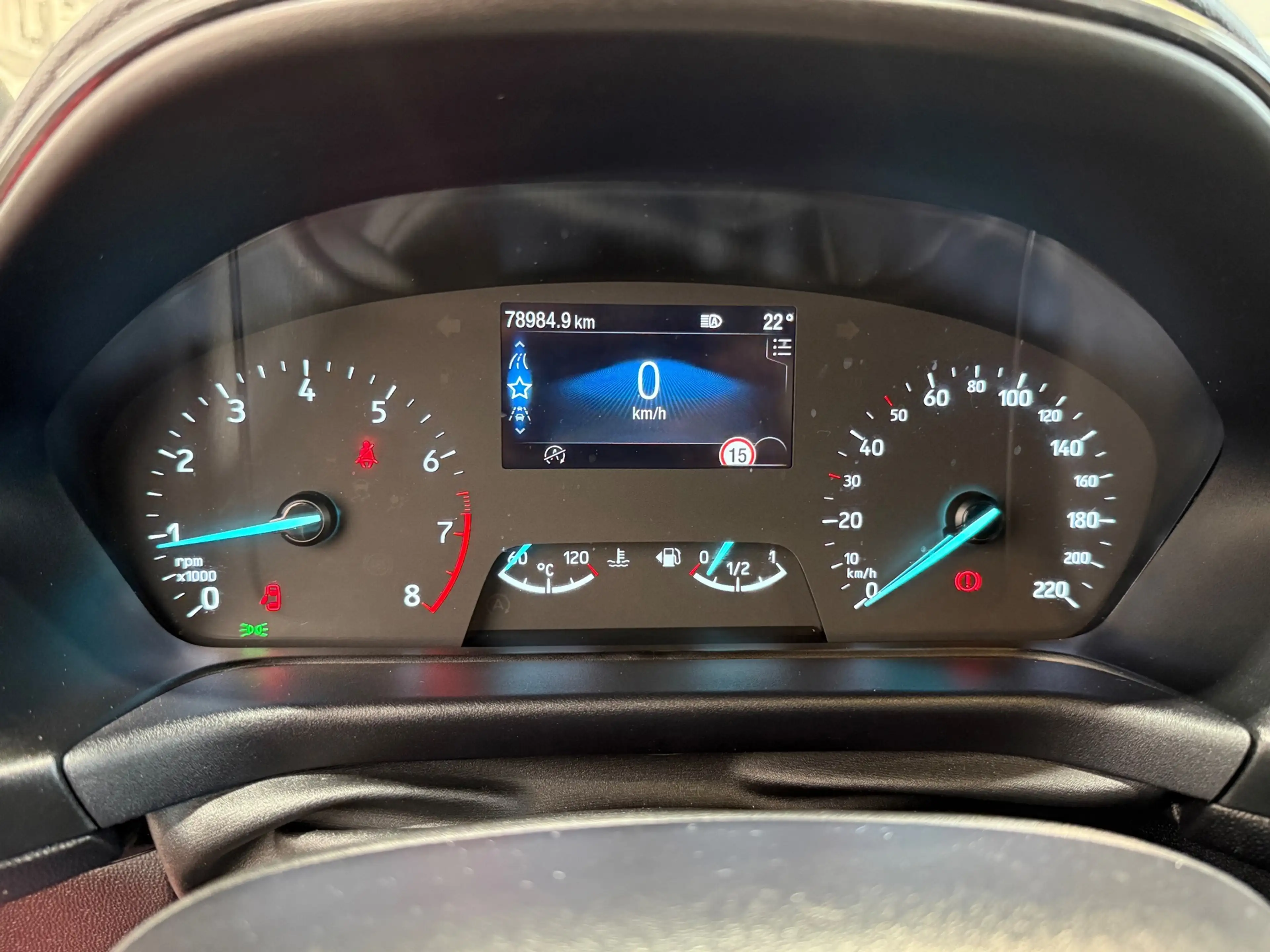 Ford Fiesta 1.0 EcoBoost Hybrid ST-Line — photo 15
