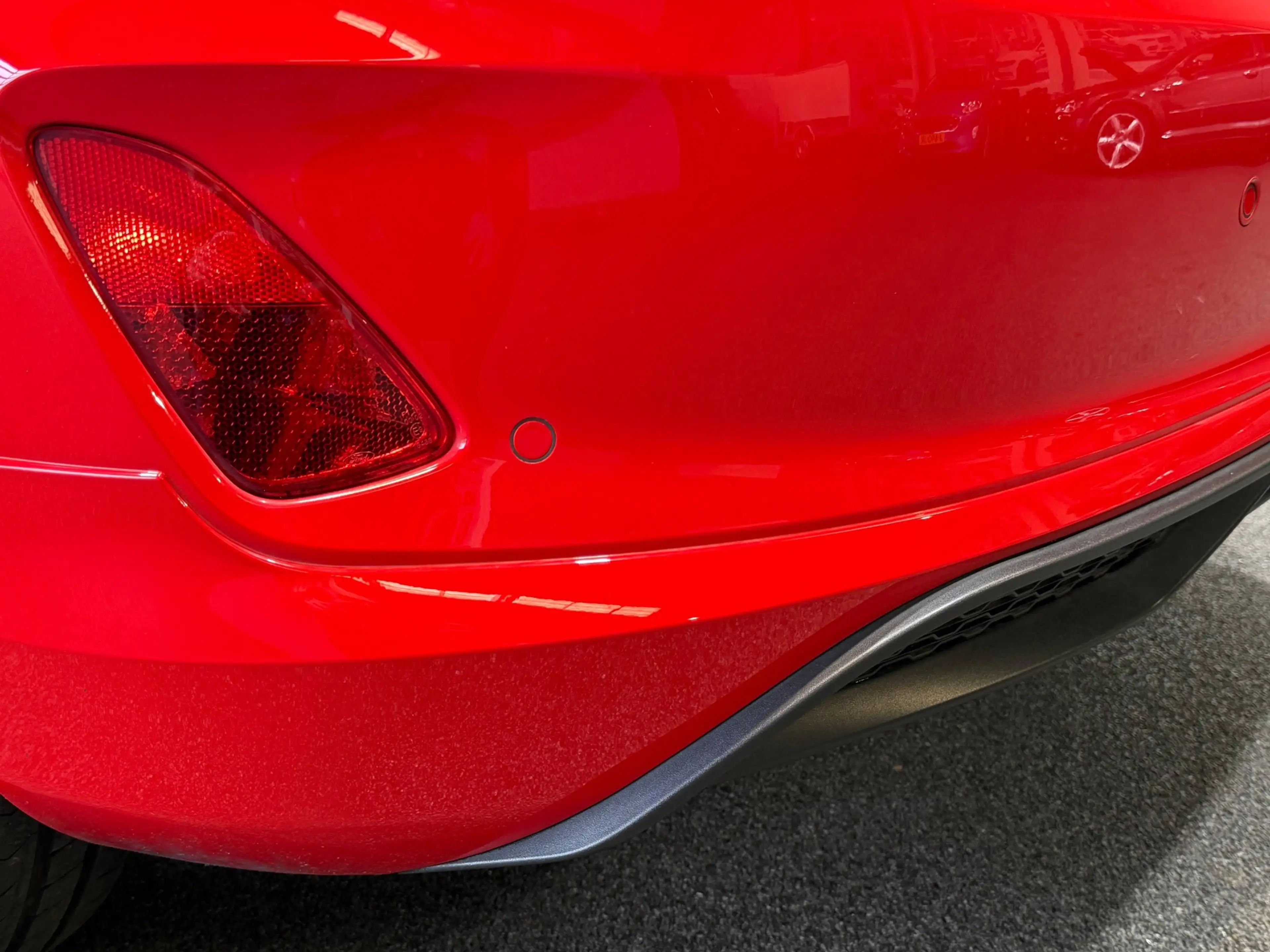Ford Fiesta 1.0 EcoBoost Hybrid ST-Line — photo 28