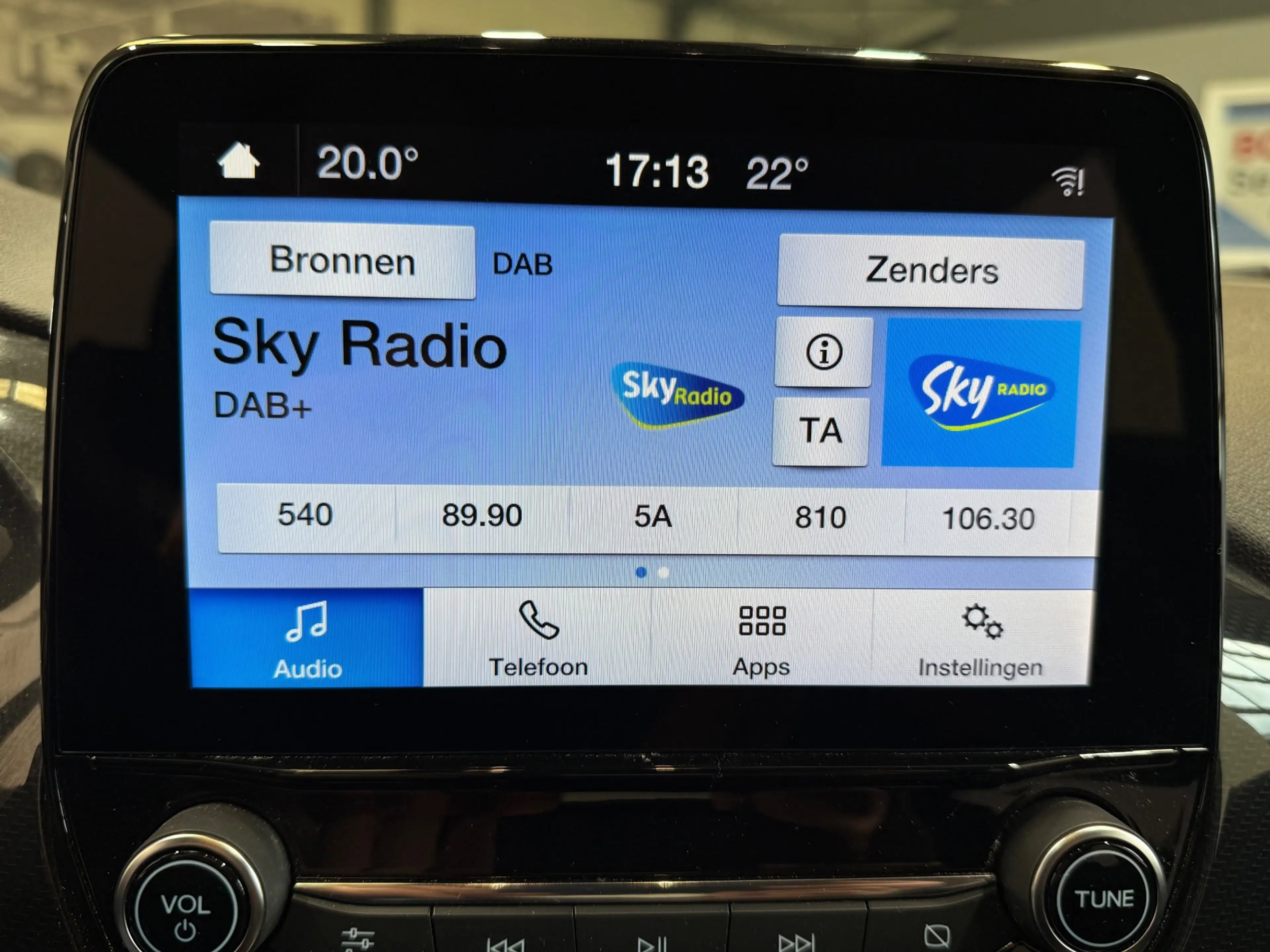 Ford Fiesta 1.0 EcoBoost Hybrid ST-Line — photo 21