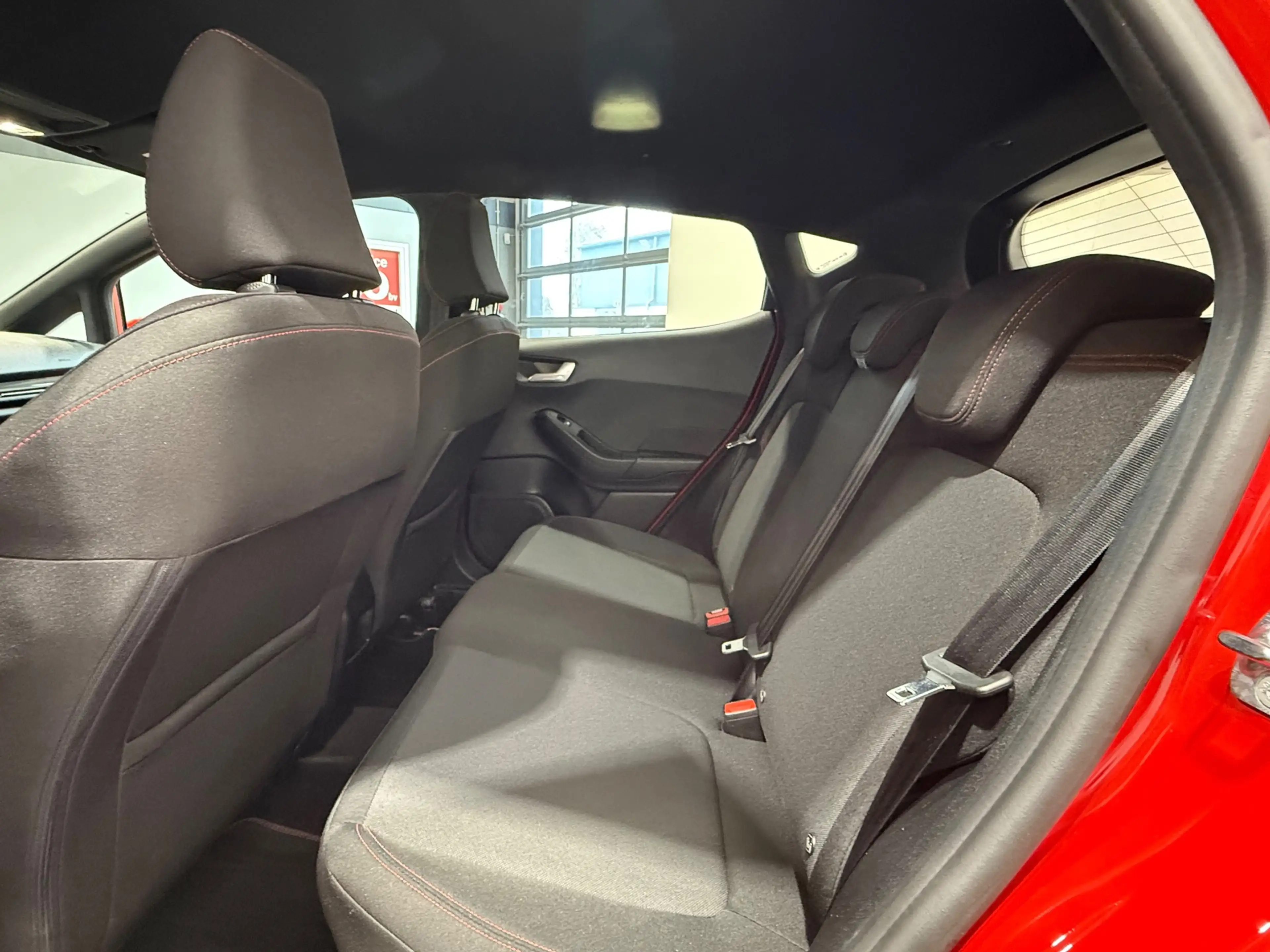 Ford Fiesta 1.0 EcoBoost Hybrid ST-Line — photo 8