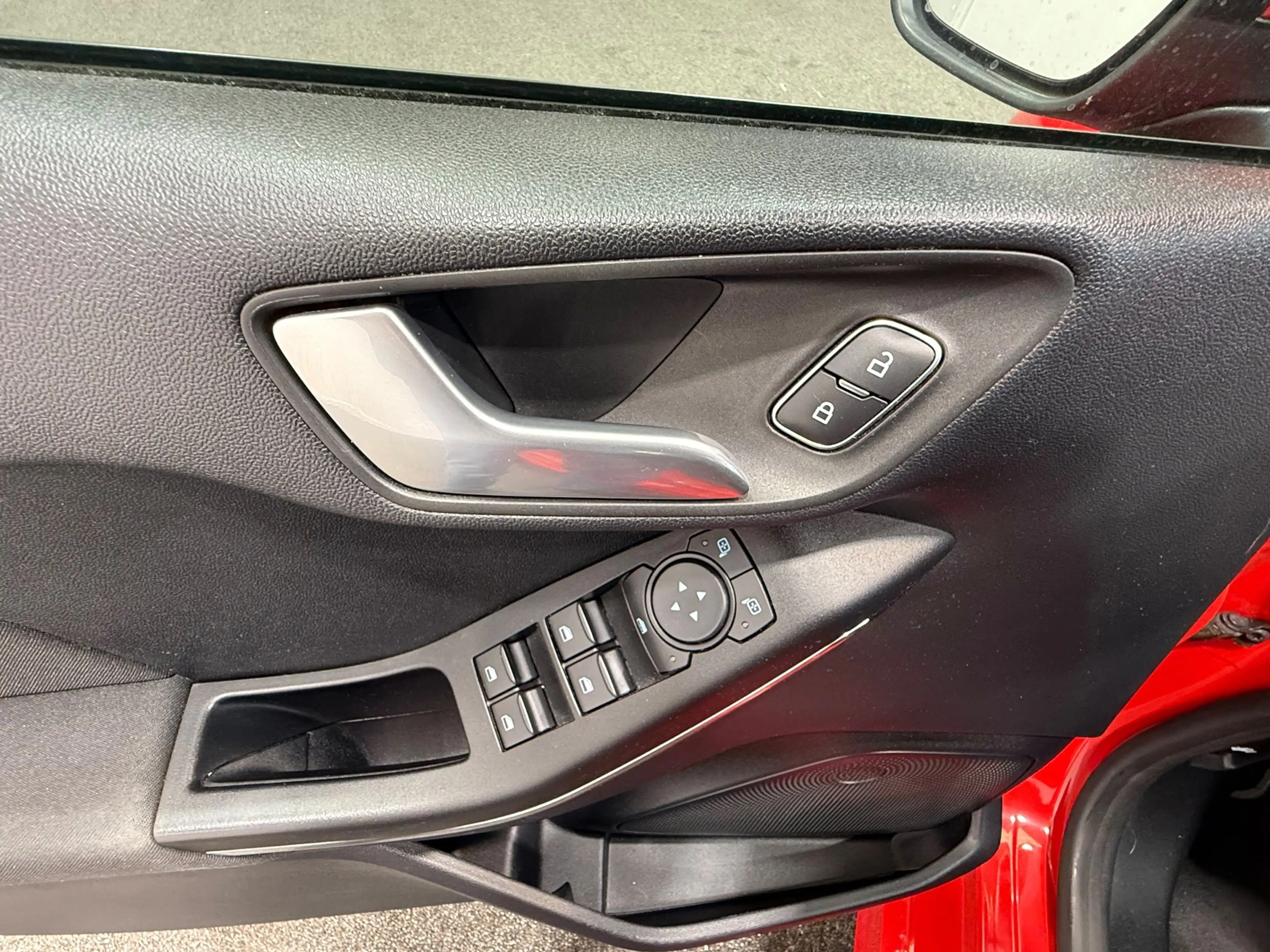 Ford Fiesta 1.0 EcoBoost Hybrid ST-Line — photo 10