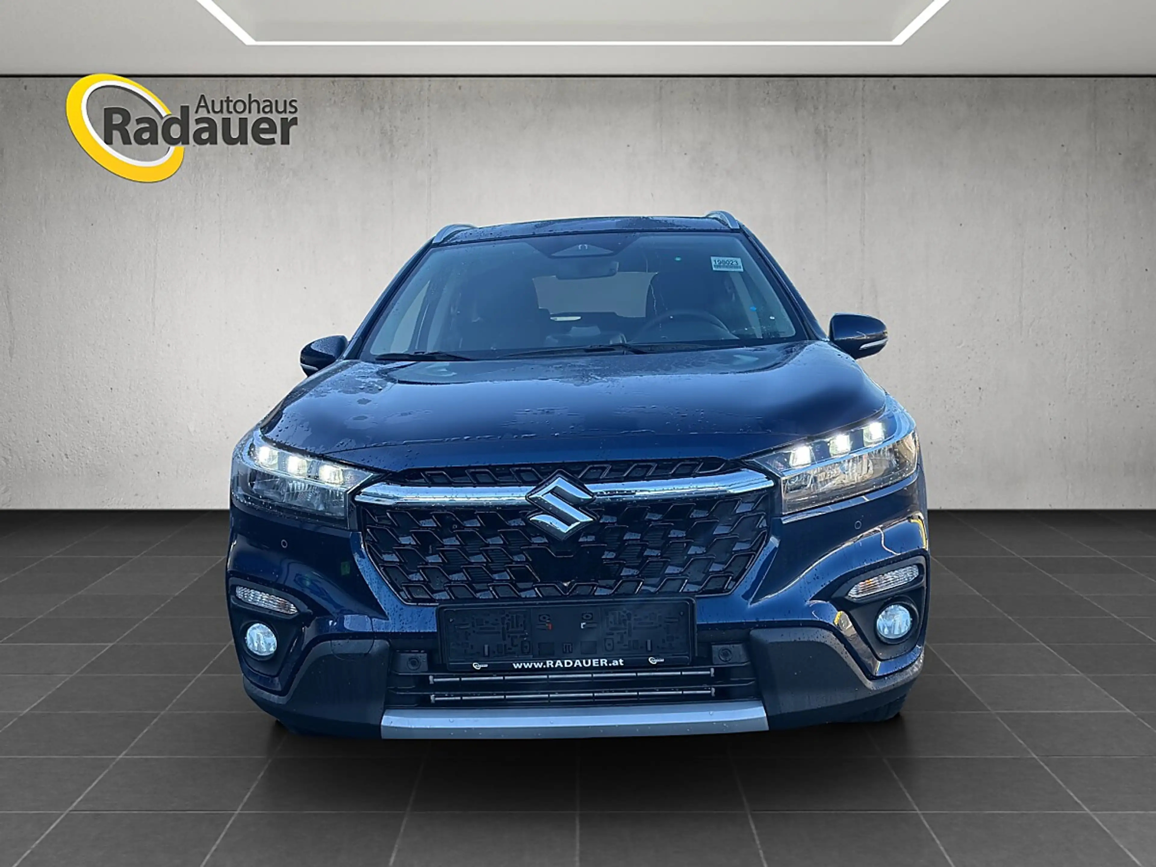 Suzuki S-Cross 1,4 Hybrid ALLGRIP shine Aut. — photo 7